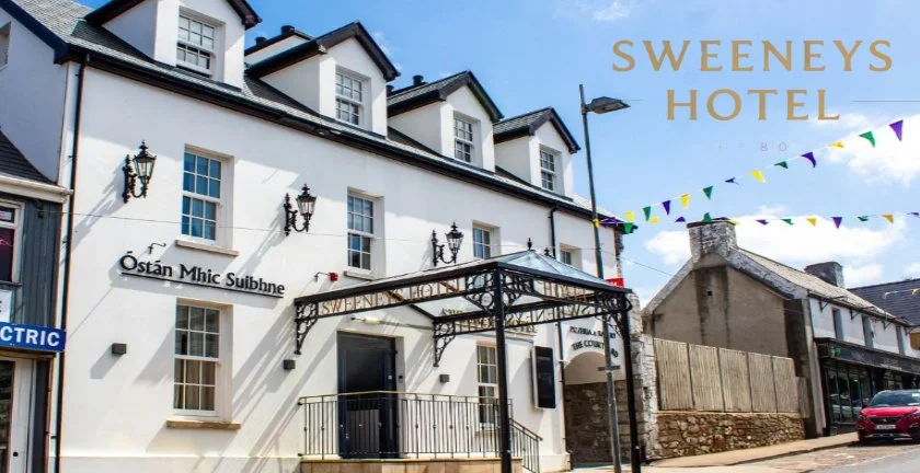 Sweeney’s Hotel is a welcoming family-run hotel known for its friendly atmosphere, comfortable stay, and great food in the heart of Dungloe. Popular with both locals and visitors, it’s a lovely place to enjoy a meal, relax with a drink and experience