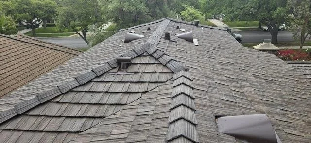 An image of a Cedarlite tile roof