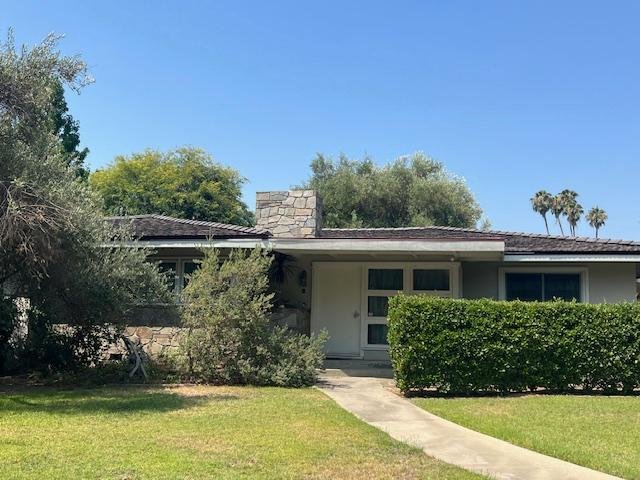 An image of a Cedarlite tile roof