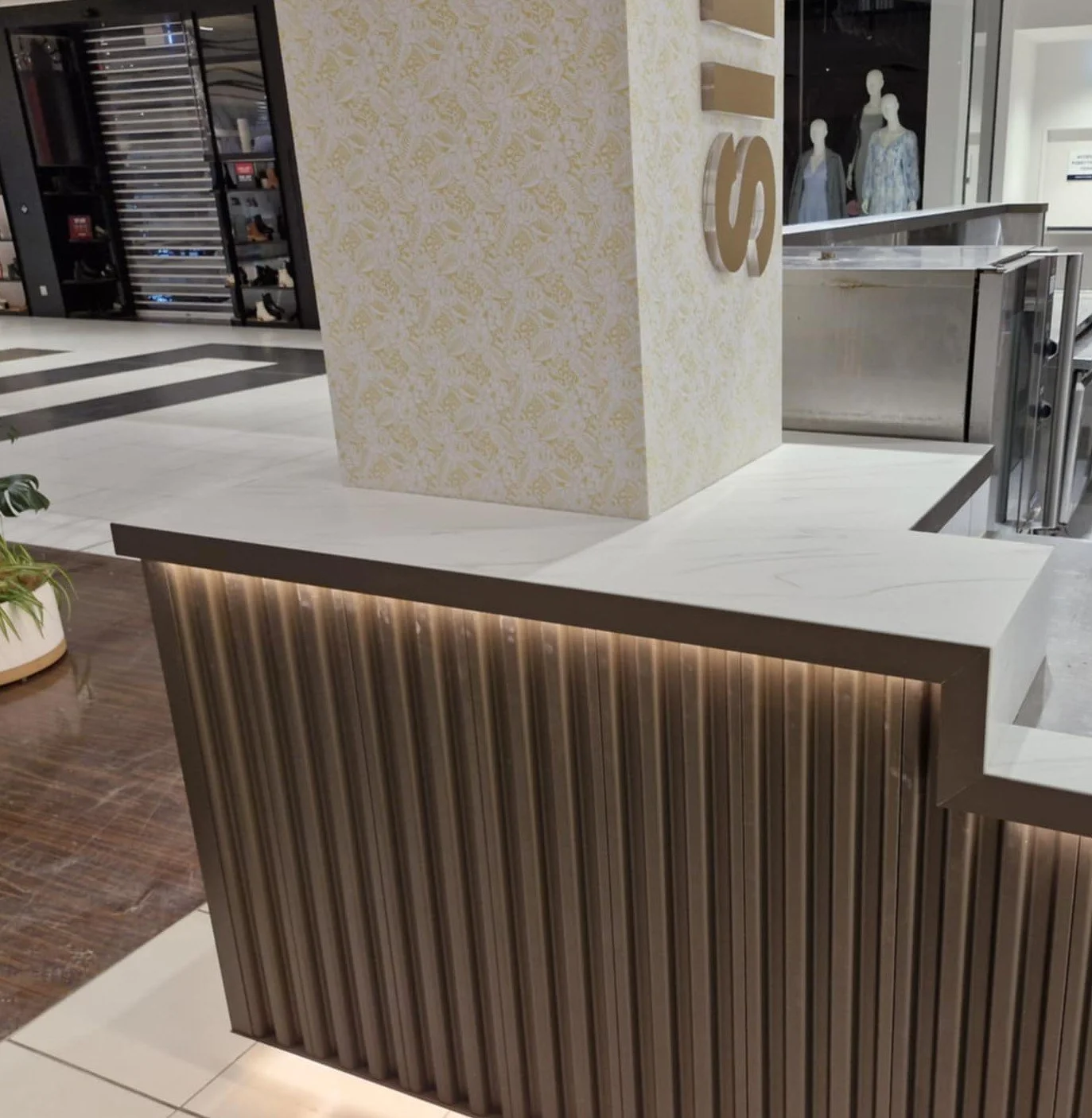 Corian Calacatta Greige - Cafe Project  Pic 2.JPG