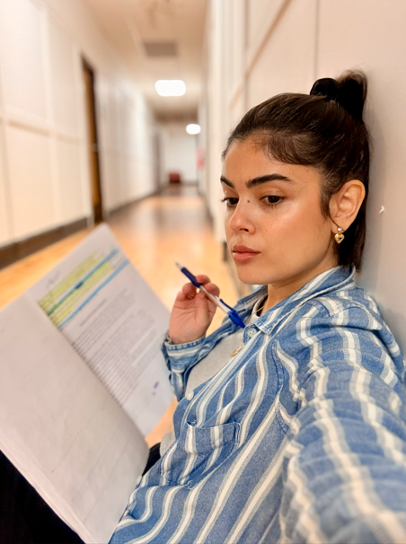 How do Actors Memorize Lines?