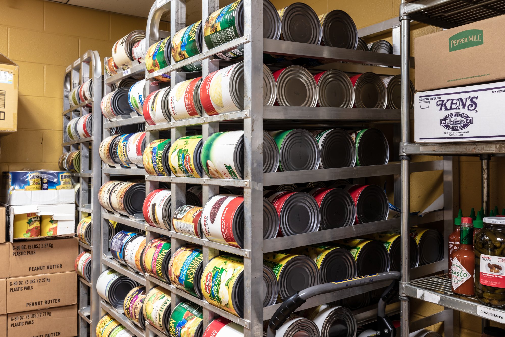 Pantry (ICRC), Chicago, IL (Bronzeville) – 2021.jpg