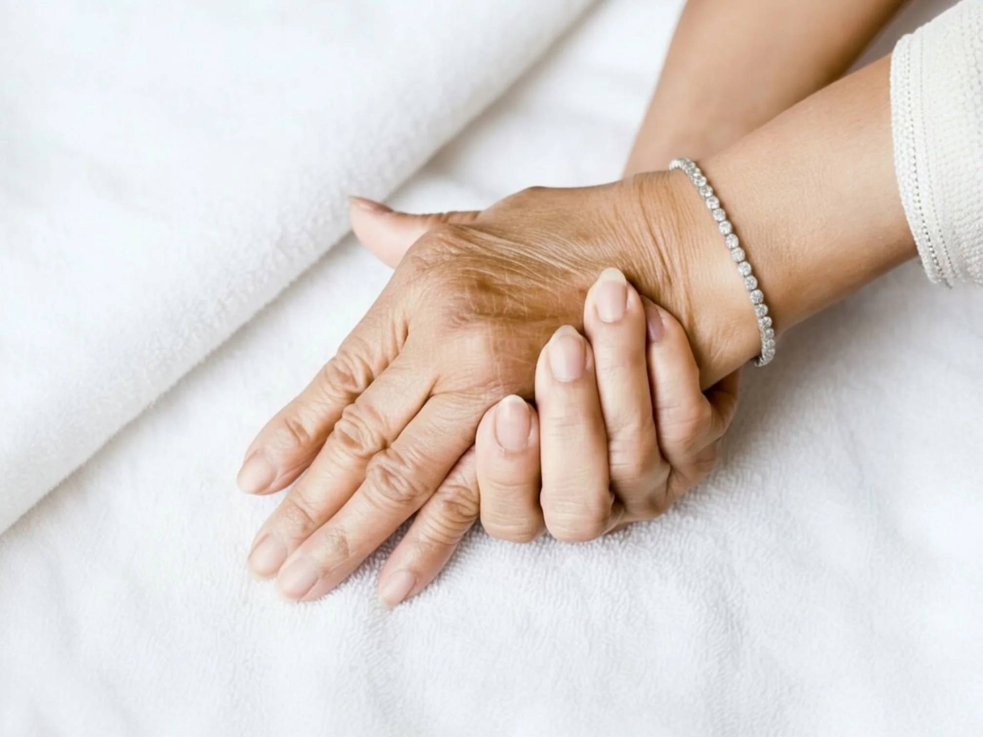 Mobile nail salon condell park and sydney offering premium hand and feet care