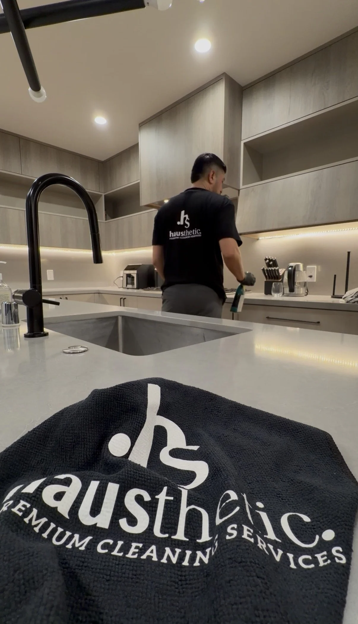 Spotless kitchen after Hausthetic deep cleaning Castro SF