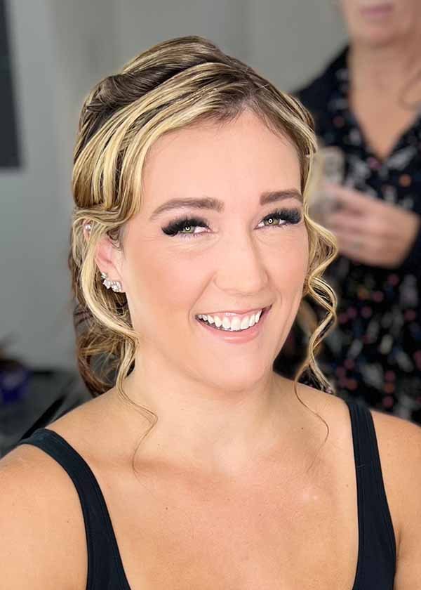 Gorgeous bridal makeup trial with bold lashes for a timeless look