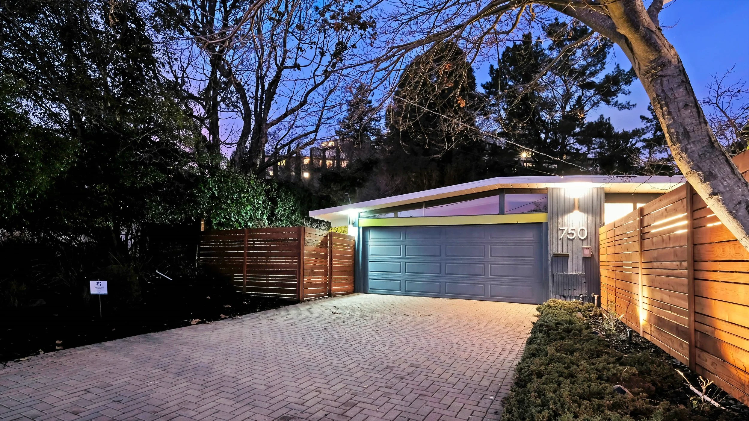 mid century modern home (3).jpg