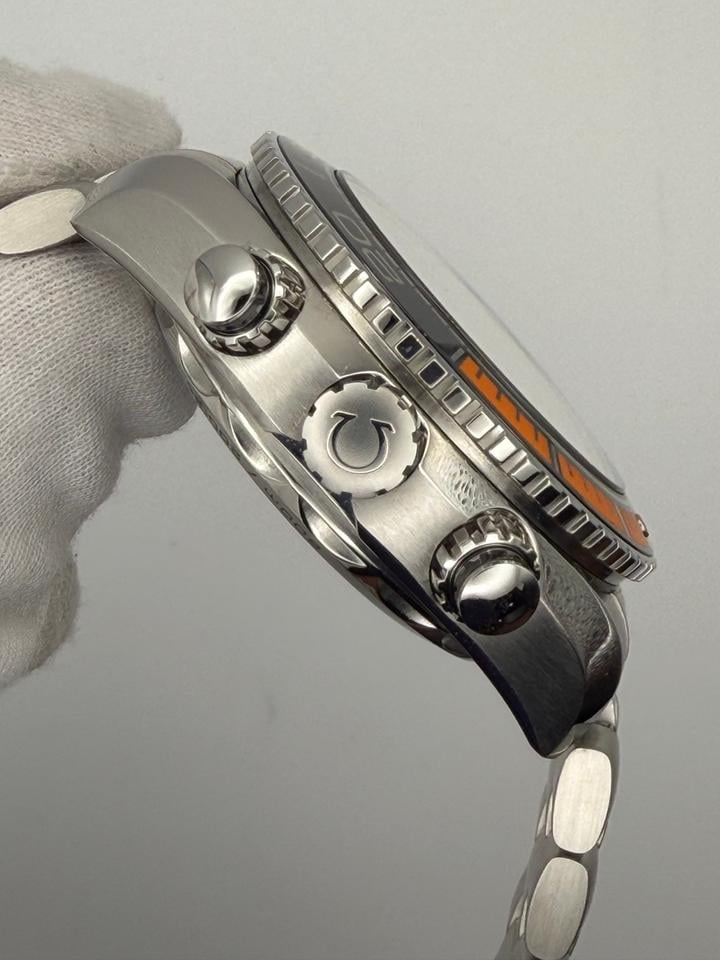 Omega Seamaster Planet Ocean Chrono 5.png