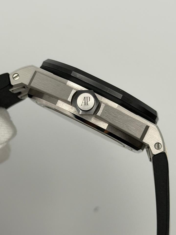 Audemars Piguet Royal Oak Offshore Diver 6.png