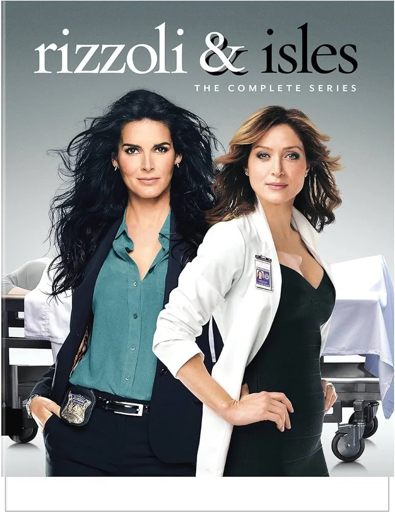 Rizzoli &amp; isles ⚠️ Medium-Intensity