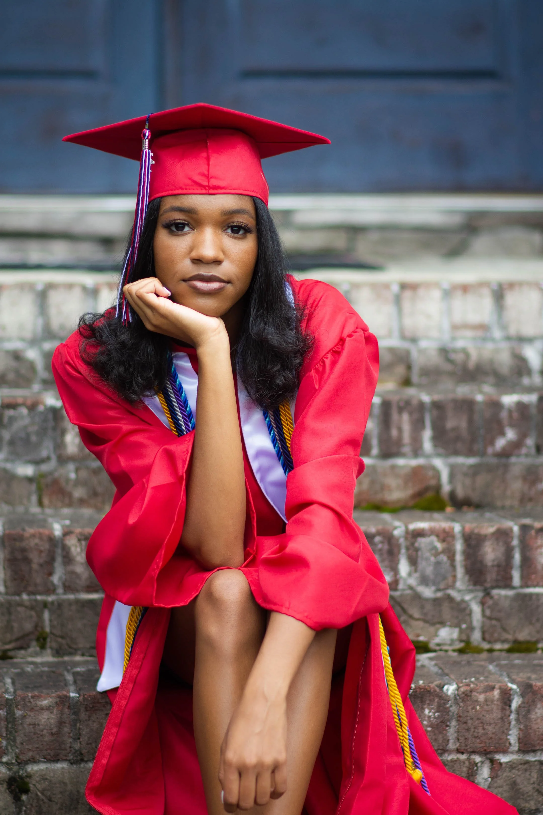 local senior portrait session on stairs