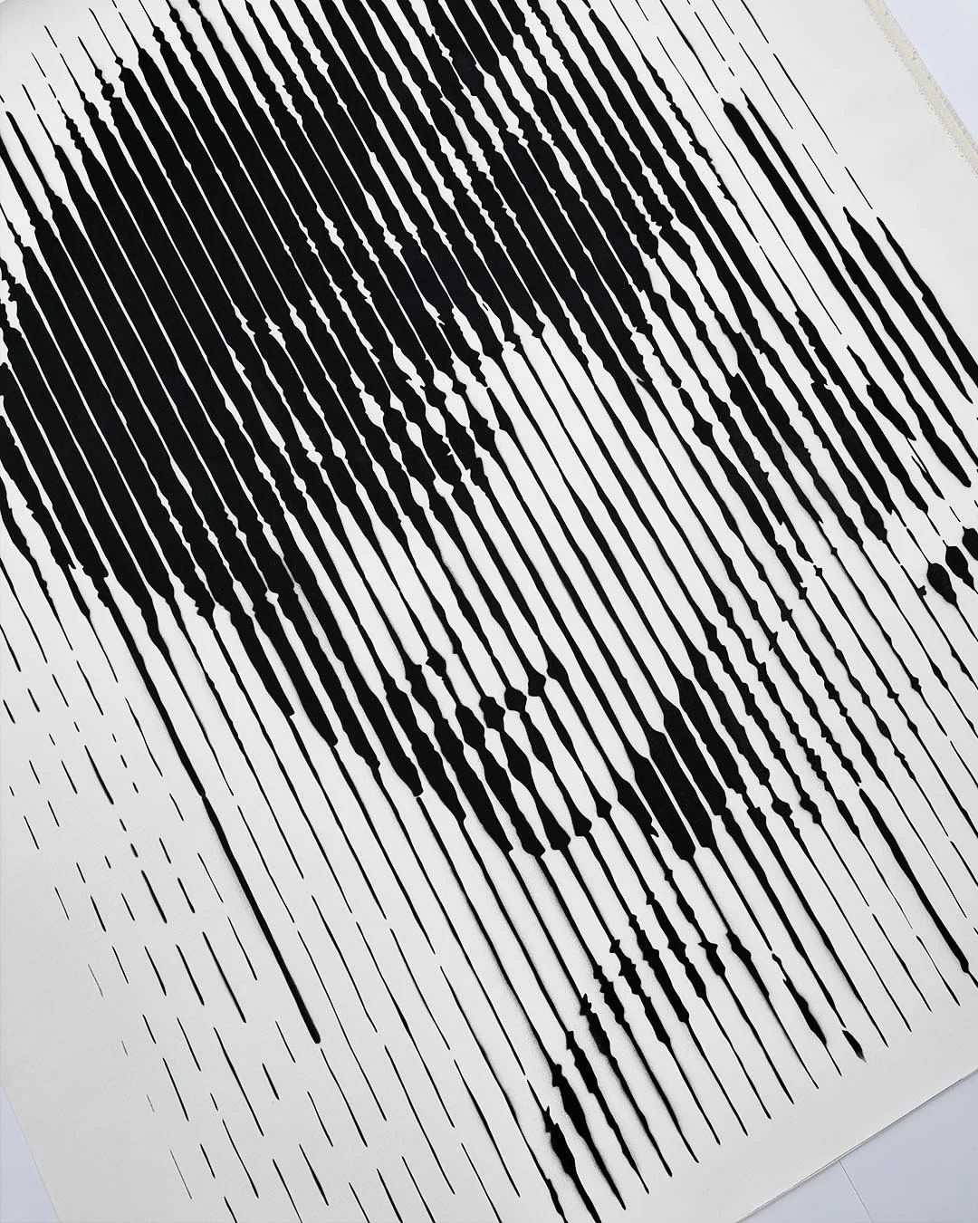 monochrome faces expressive lines 120x100 cm4.jpg