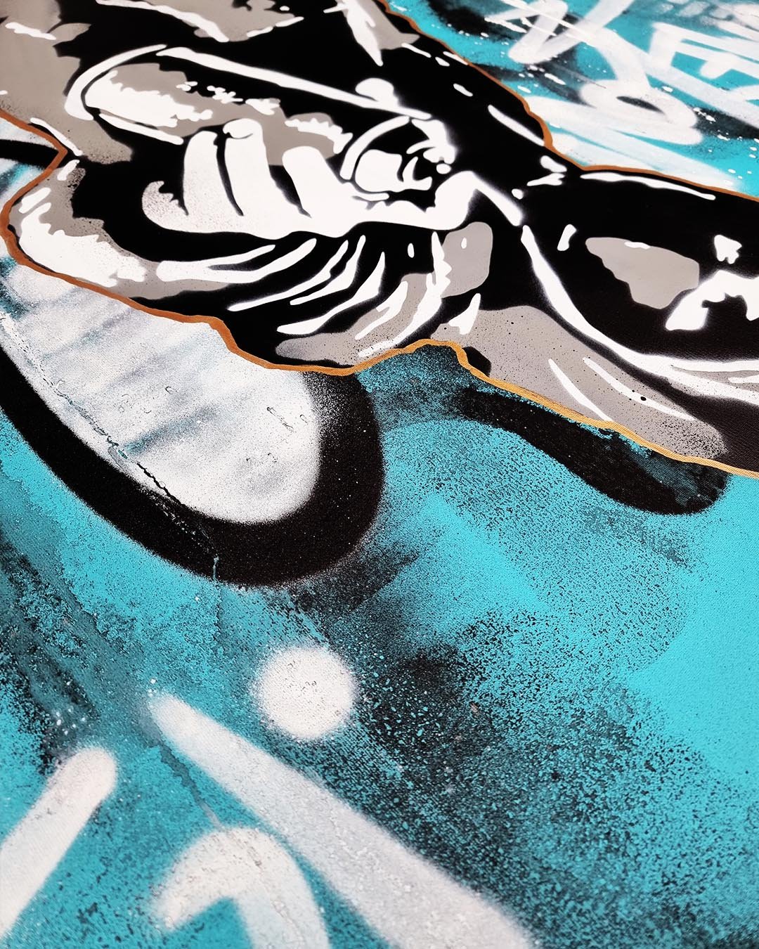 asko art vandal street art stencil graffiti painting7.jpg