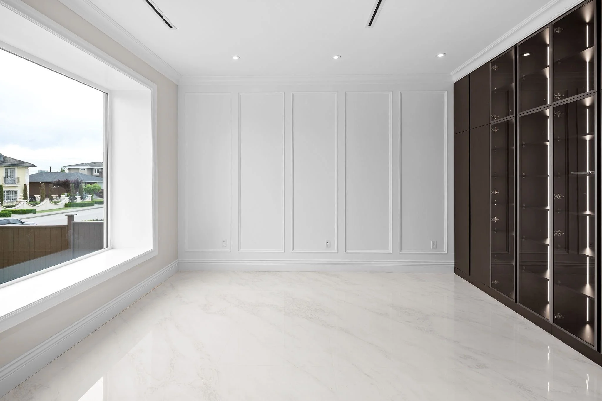 Canada house (1).jpg