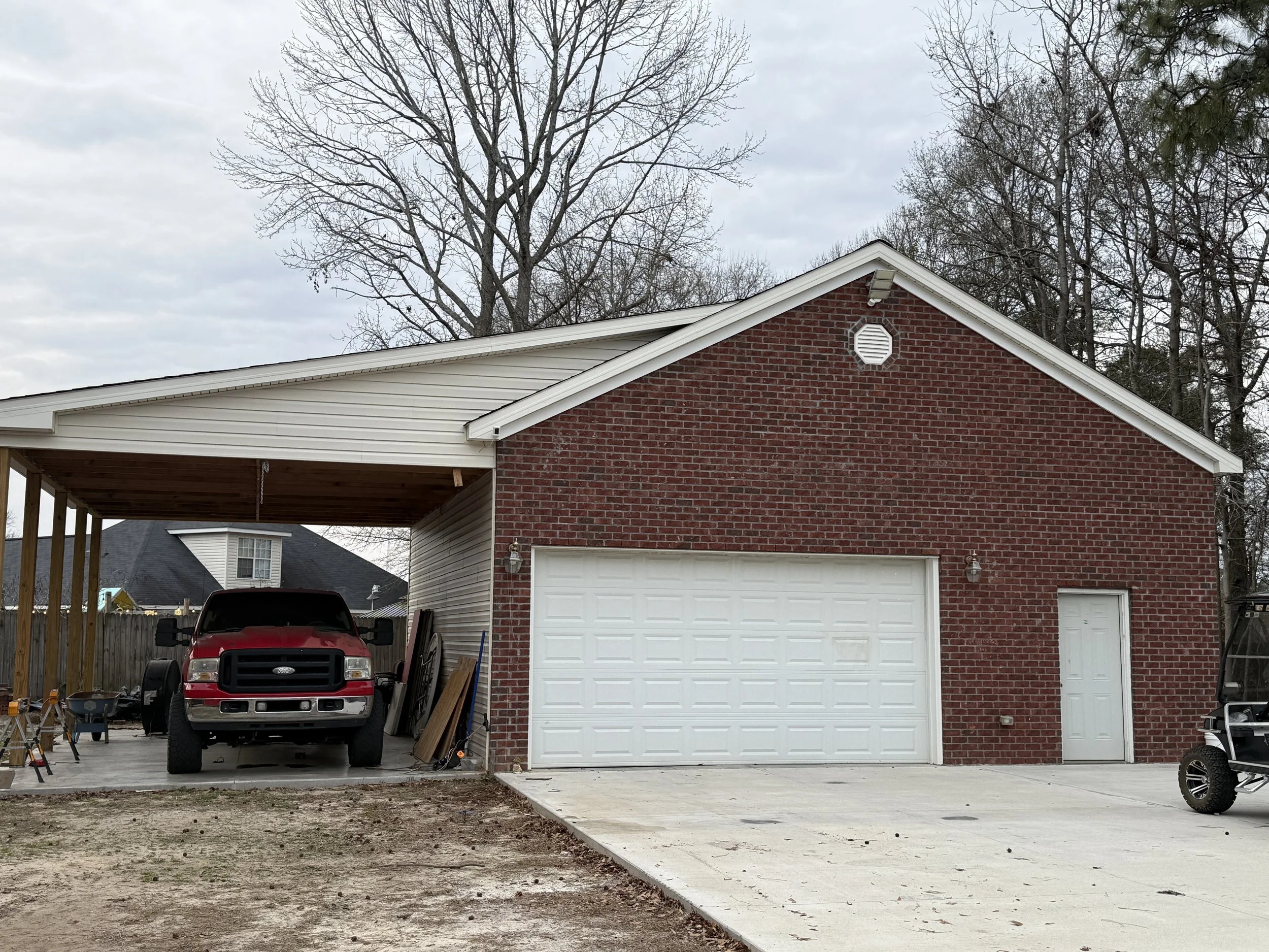 Custom Detached Garage & Lean-To Build