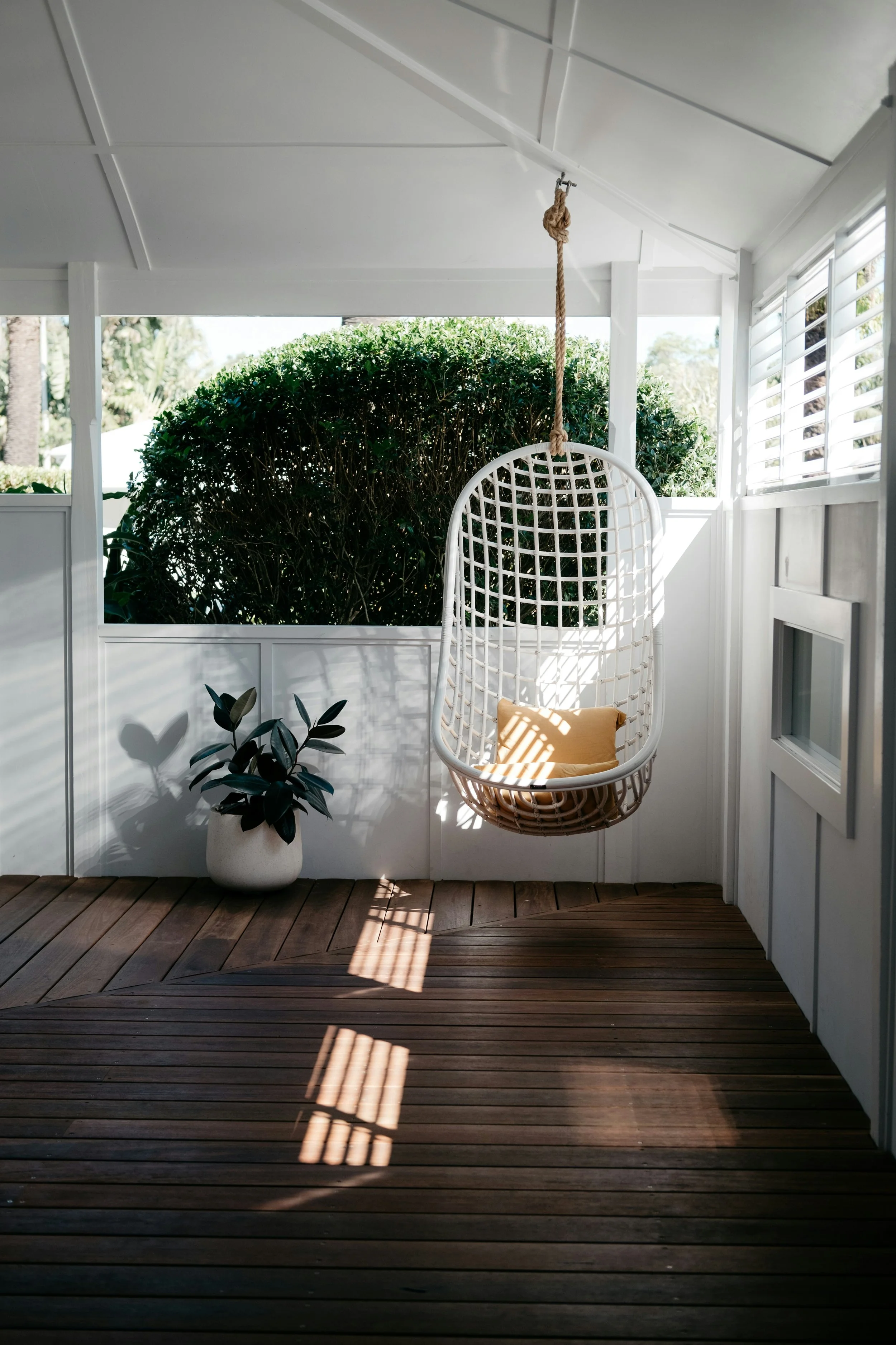 CONSULT | DESIGN | CONSTRUCT
Decking, Renovation, Construction