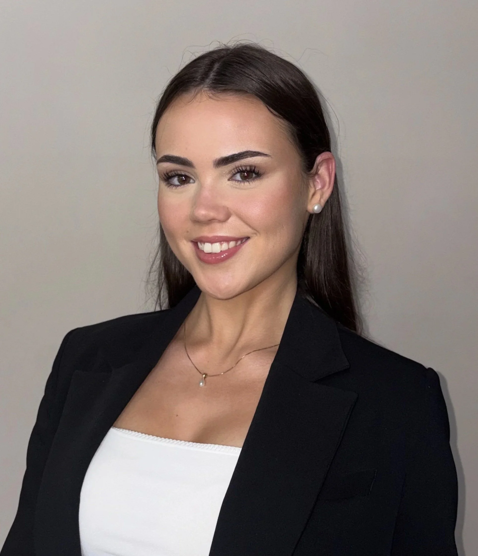 Founder of DesignTo99, Jessica Crawley. College Dux, 99.55 ATAR, State Ranking.