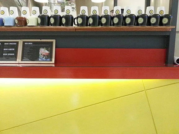 MODERN CHIC CAFE
