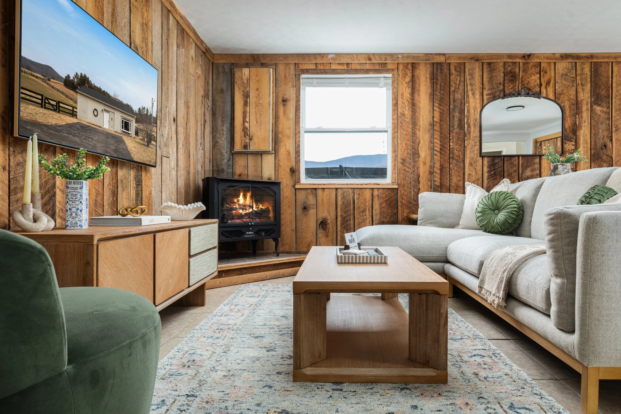 10-BY1A2694_381ShenkHollowRd-AbsoluteAltitude-1-2025-01TV - Copy.jpg