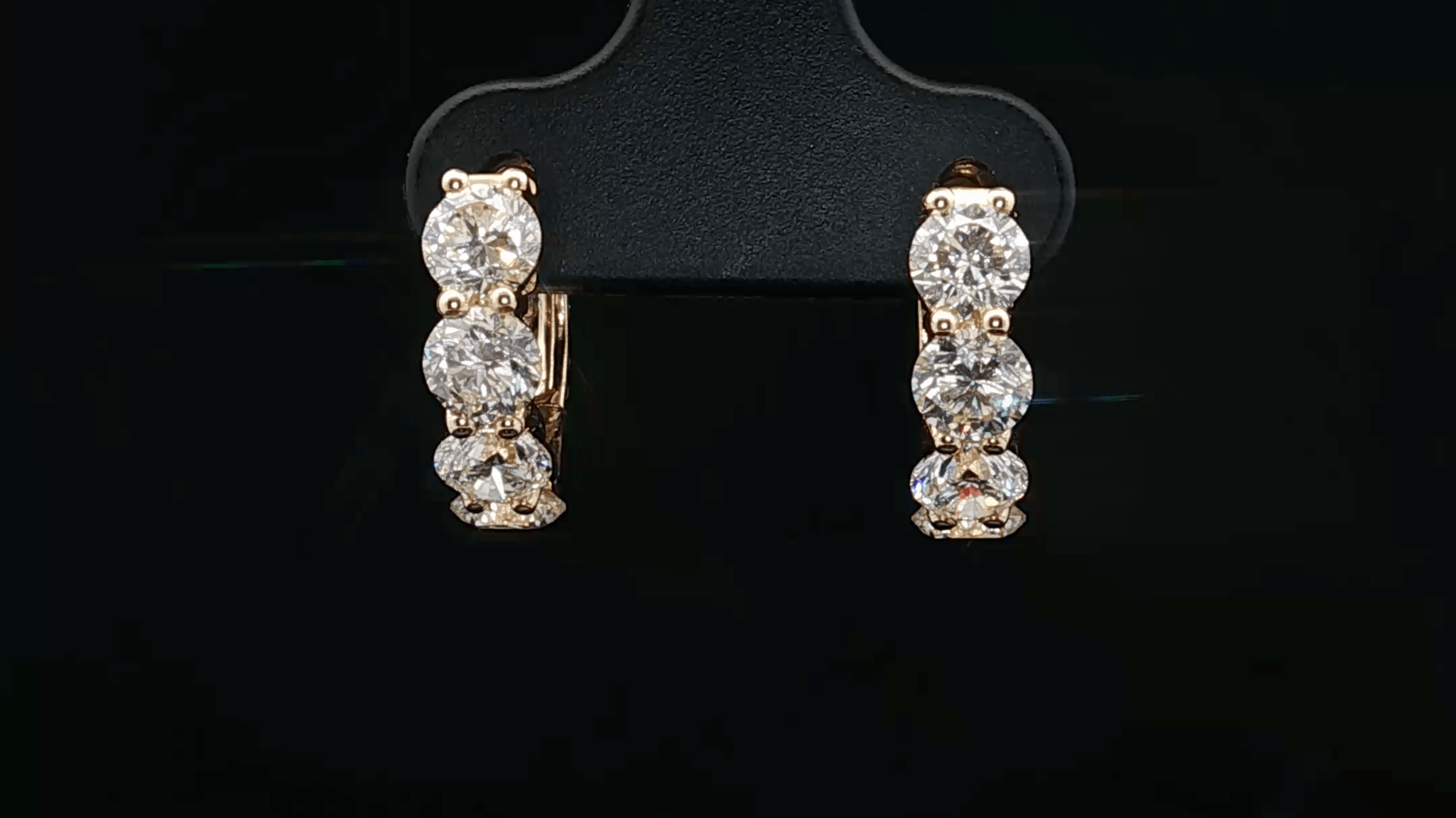WPE 4 Stone Hoop 2.50ct