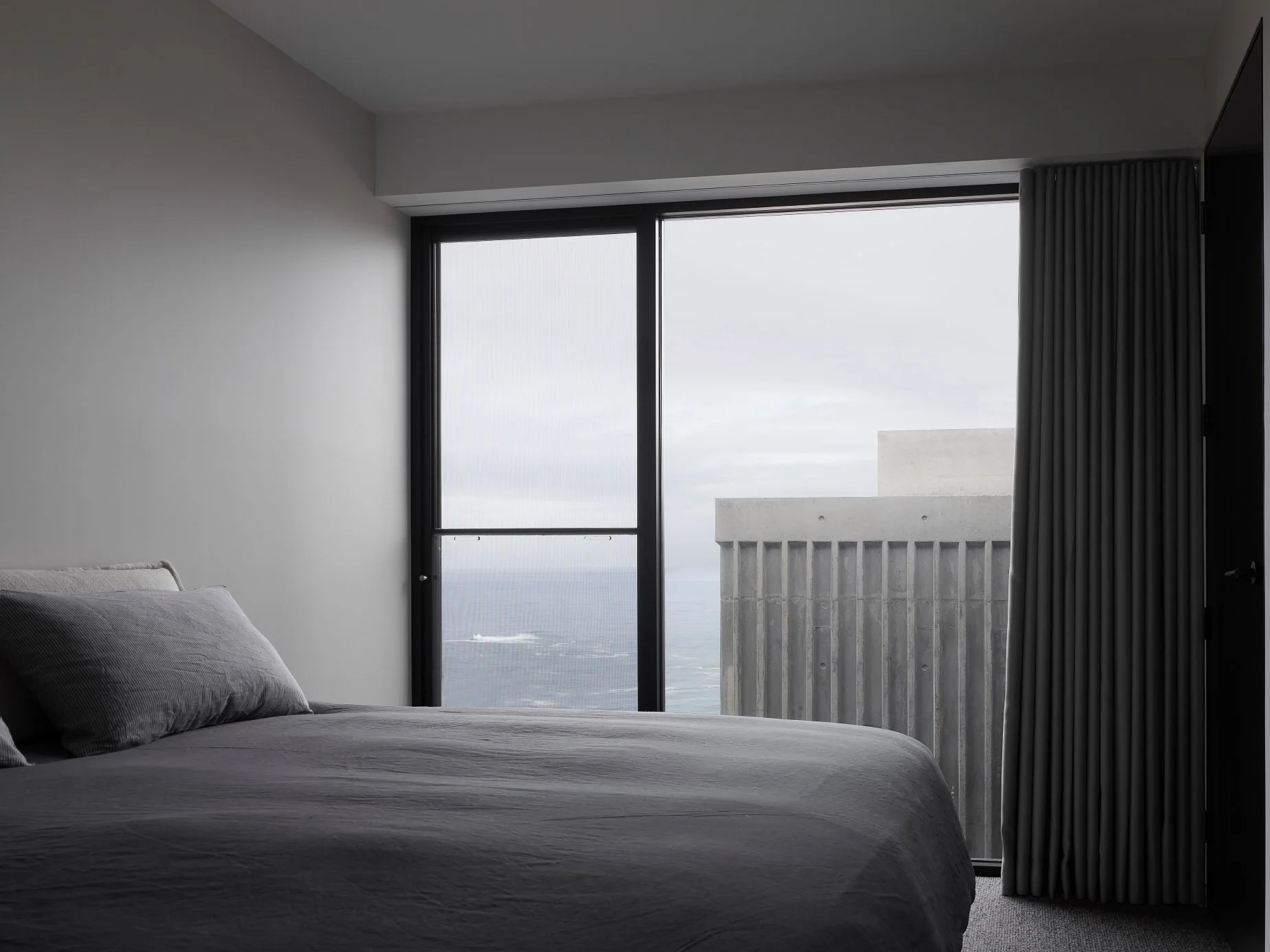 Bedroom, views, concrete