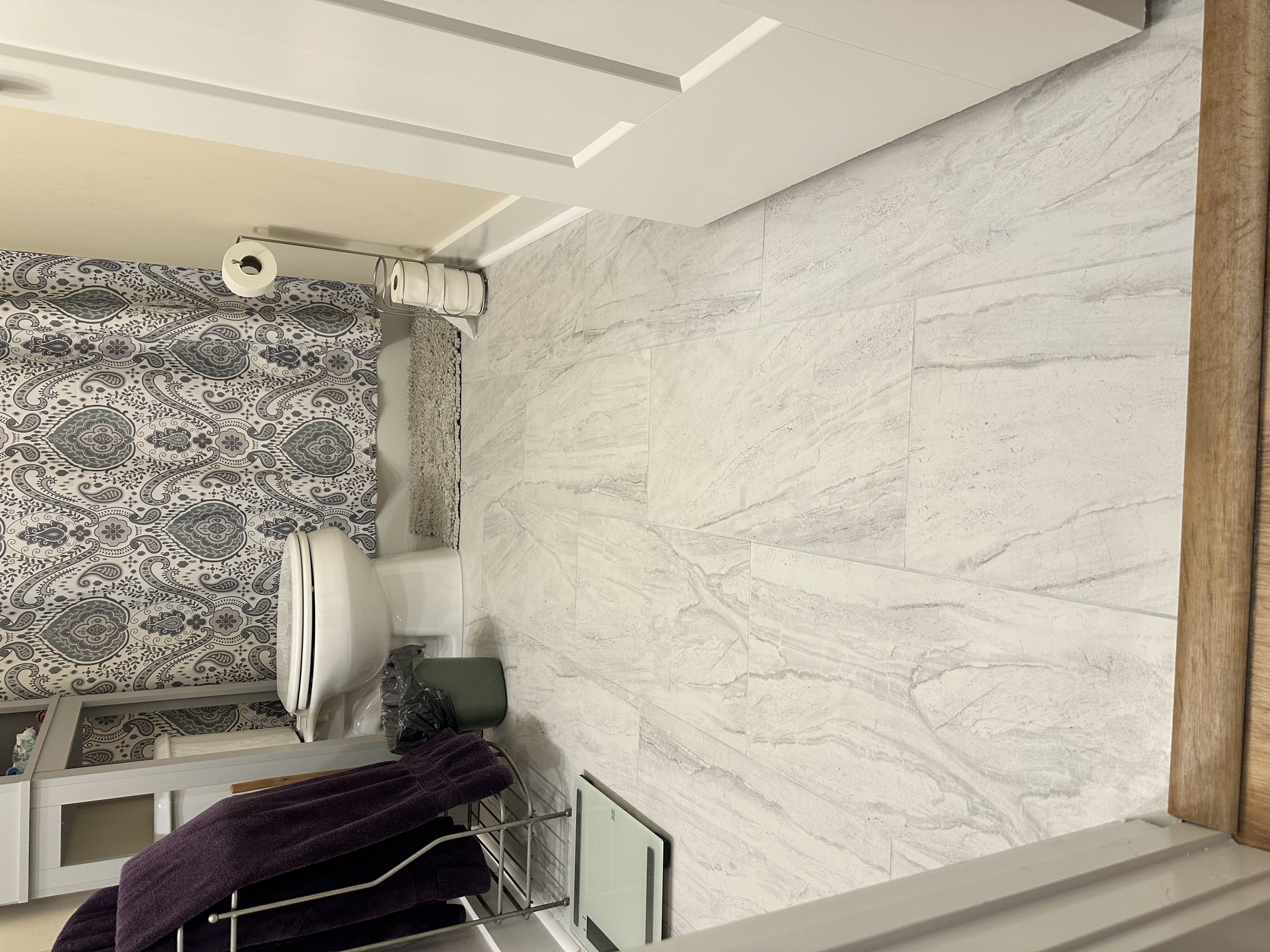 Here's the finished look for the hallway bathroom