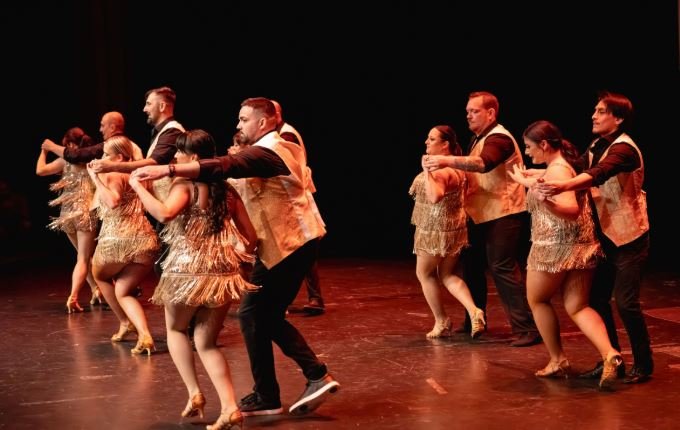 Geometric drawing of an outline square with sections divided by vertical, horizontal, and circle lines.