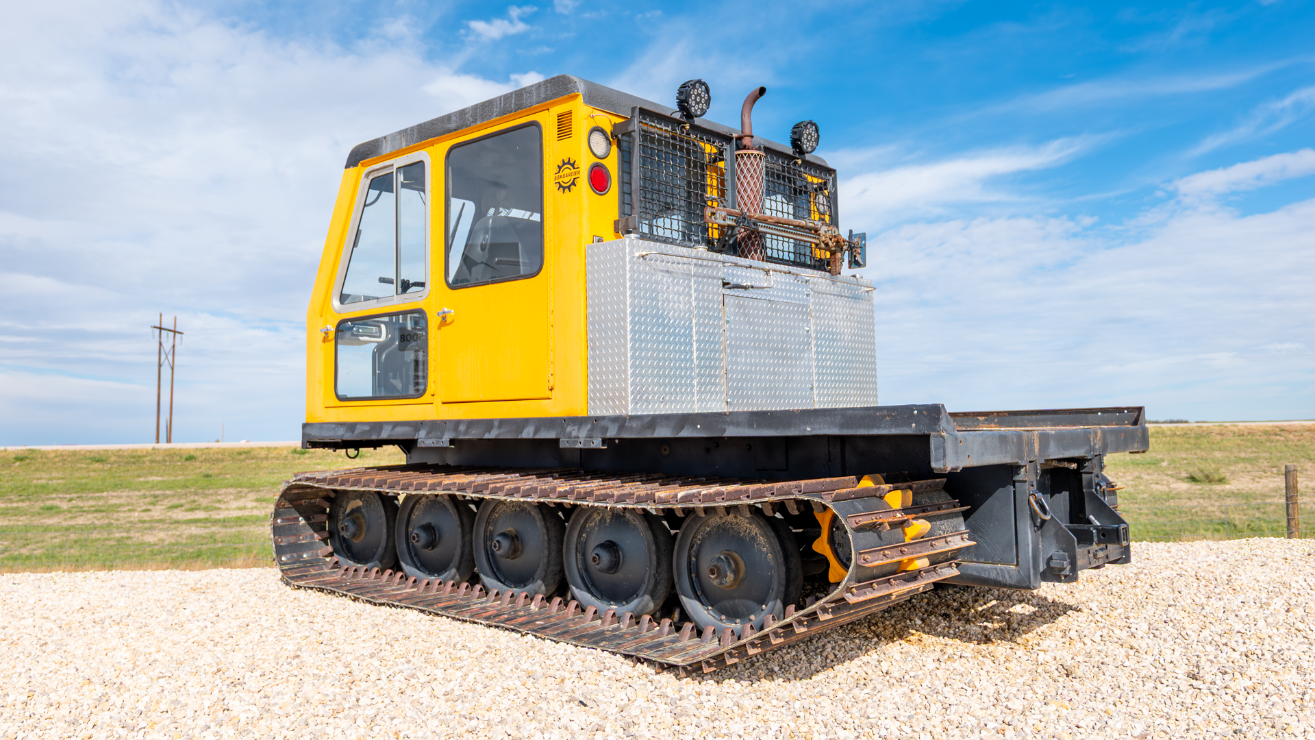 Snowcat Yellow 2_4_1920x1080.png