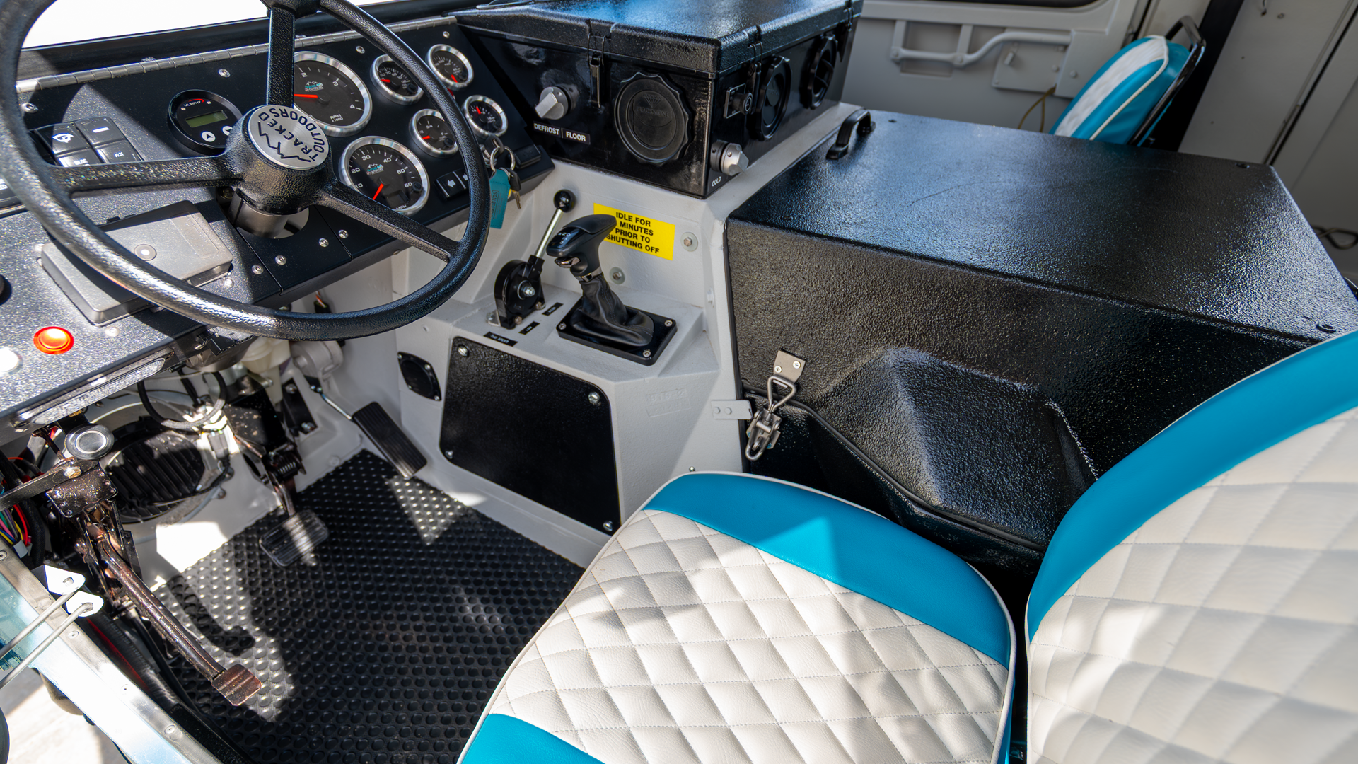 Light Teal_7_1920x1080.png