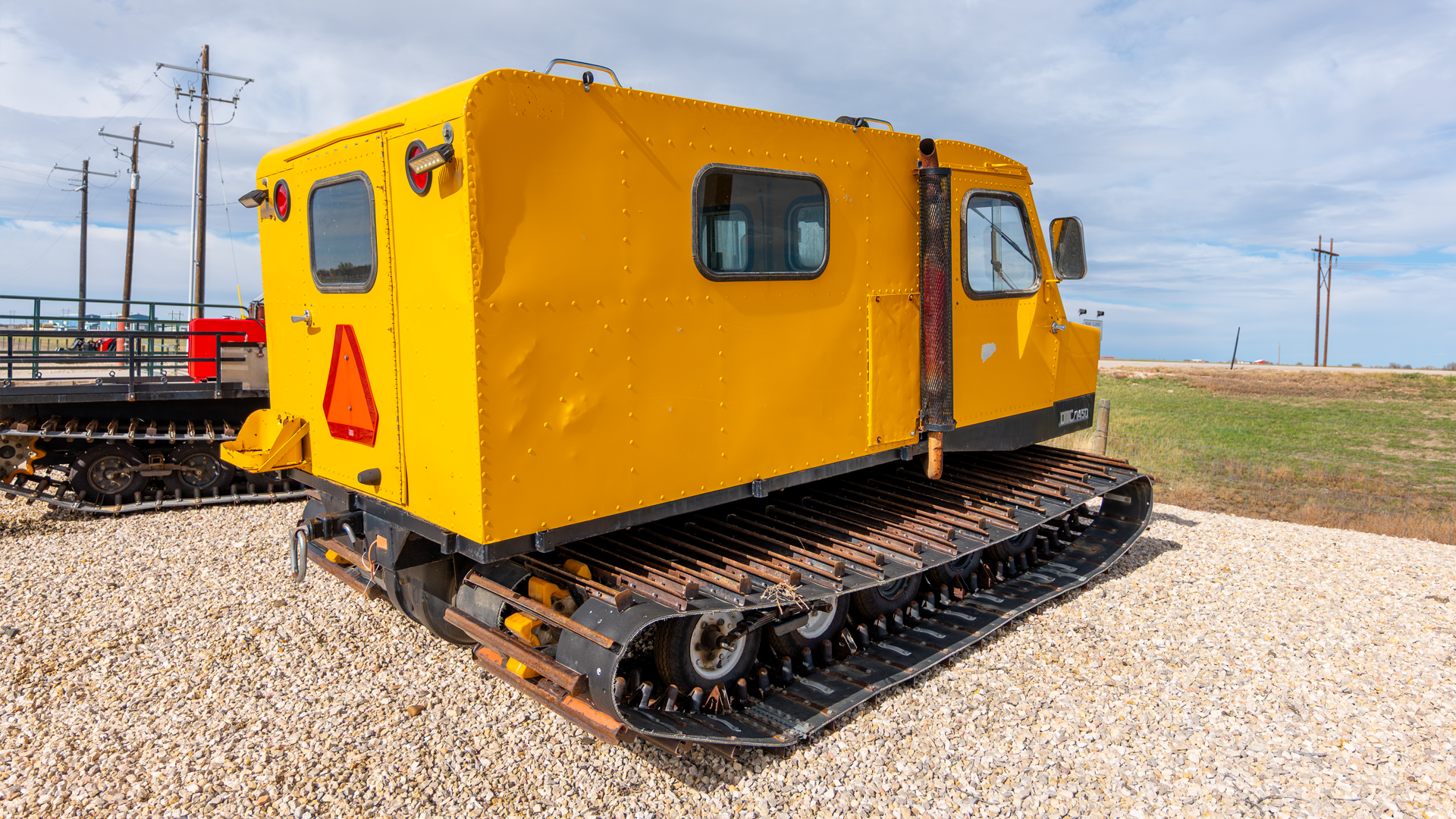 Snowcat Yellow_4_1920x1080.png