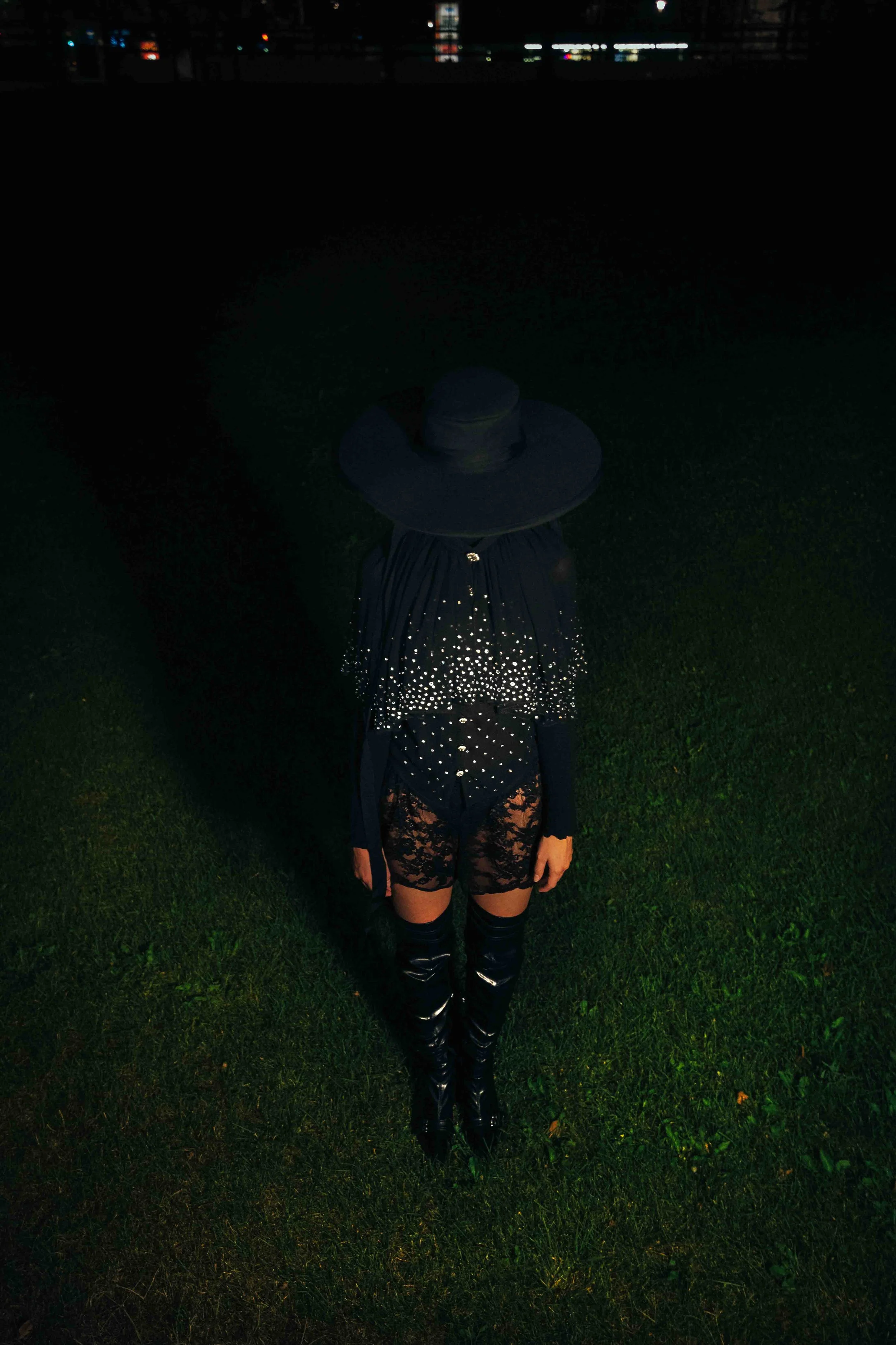  Hat: Kapeluh_ua  •  Top &amp; shorts: H&amp;M + Paco Rabanne  •  Boots: RAID 