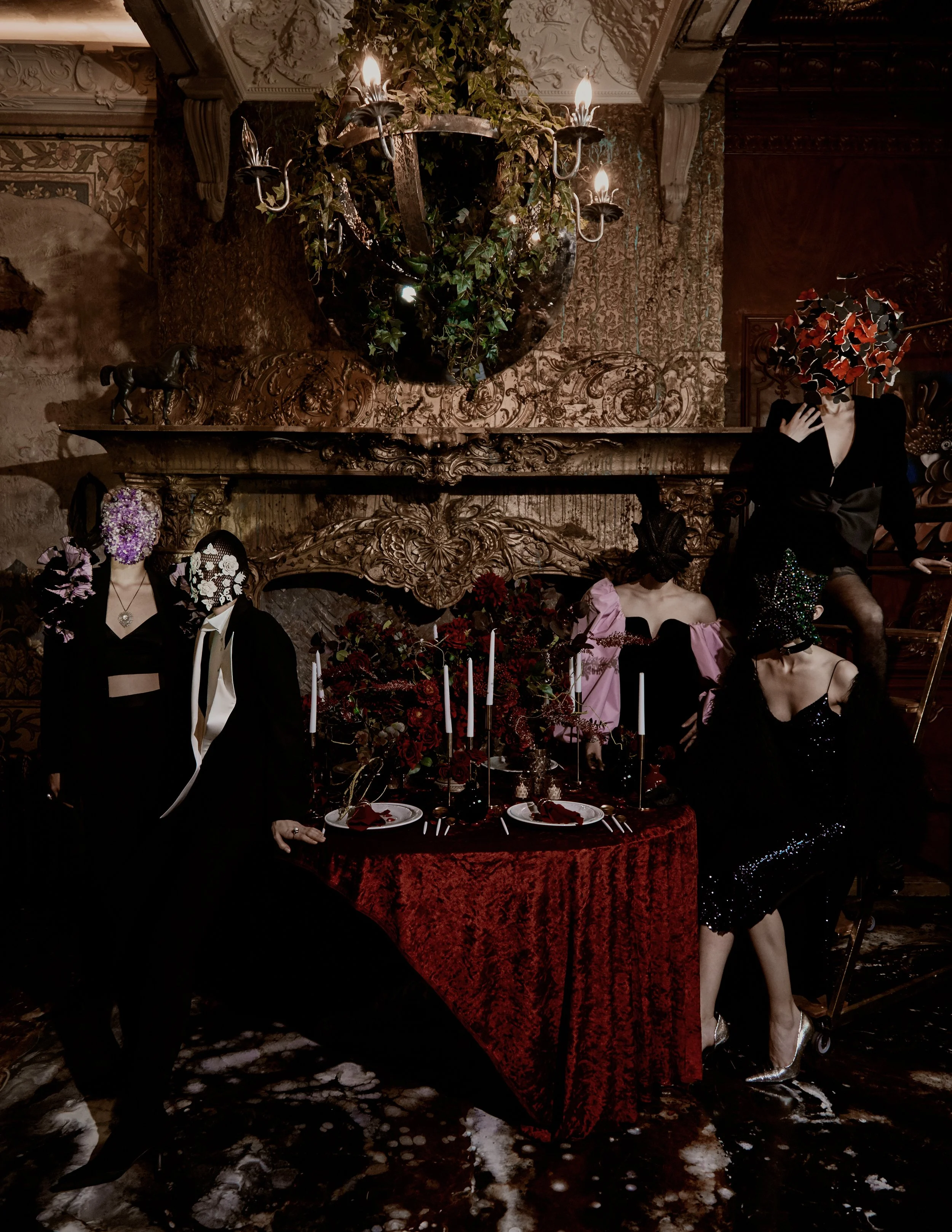  Wardrobe:  Maria – Suit: ZARA, Accessories: MIX BIJOUX, Shoes: BERSHKA  Daria – Top/Trousers: COTON, Shoes: STRADIVARIUS  Natasha – Dress: MAD VINTAGE, Fur: TOP SHOP, Shoes: VINTAGE  Olya – Suit: ZARA, Accessories: MIX BIJOUX, Shoes: MARMALATO  Lena