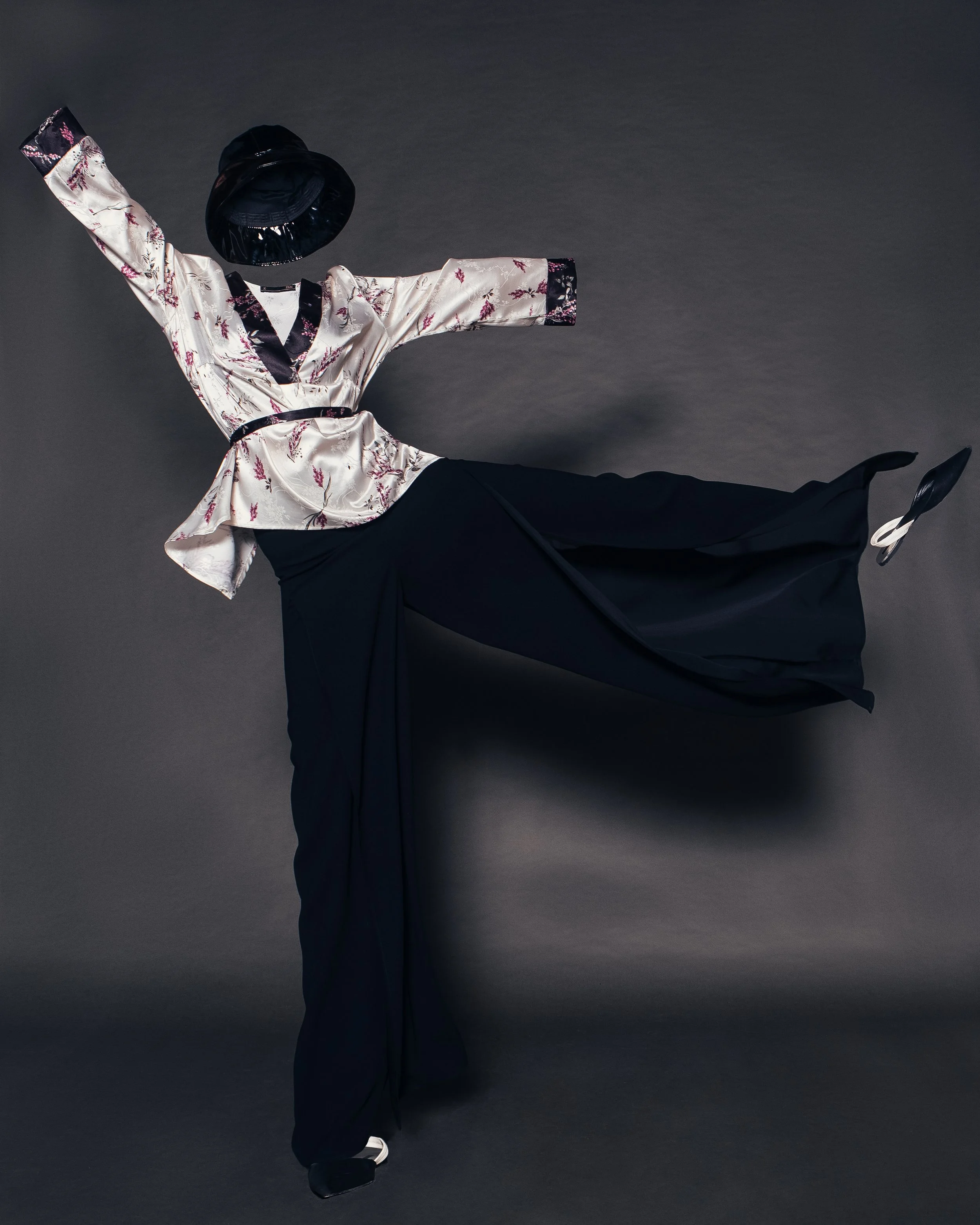  Wardrobe Credits:   Hat: Zara  Blouse: Fabi   Trousers: Danza   Shoes: Zara 