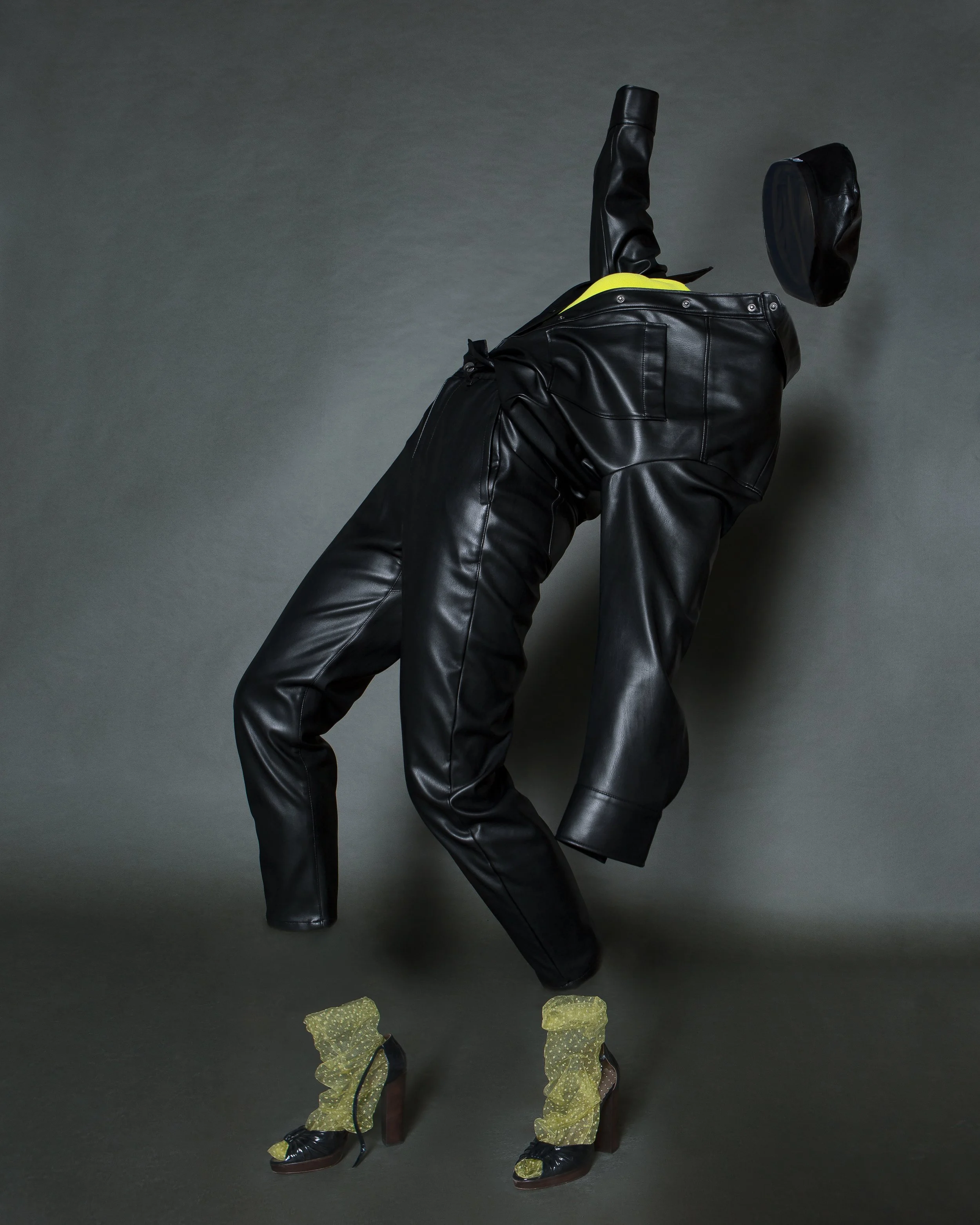  Wardrobe Credits: Hat: Versus   Top: Blugirl   Jacket: Zara   Trousers: Zara   Socks: Favorite   Shoes: Celine 