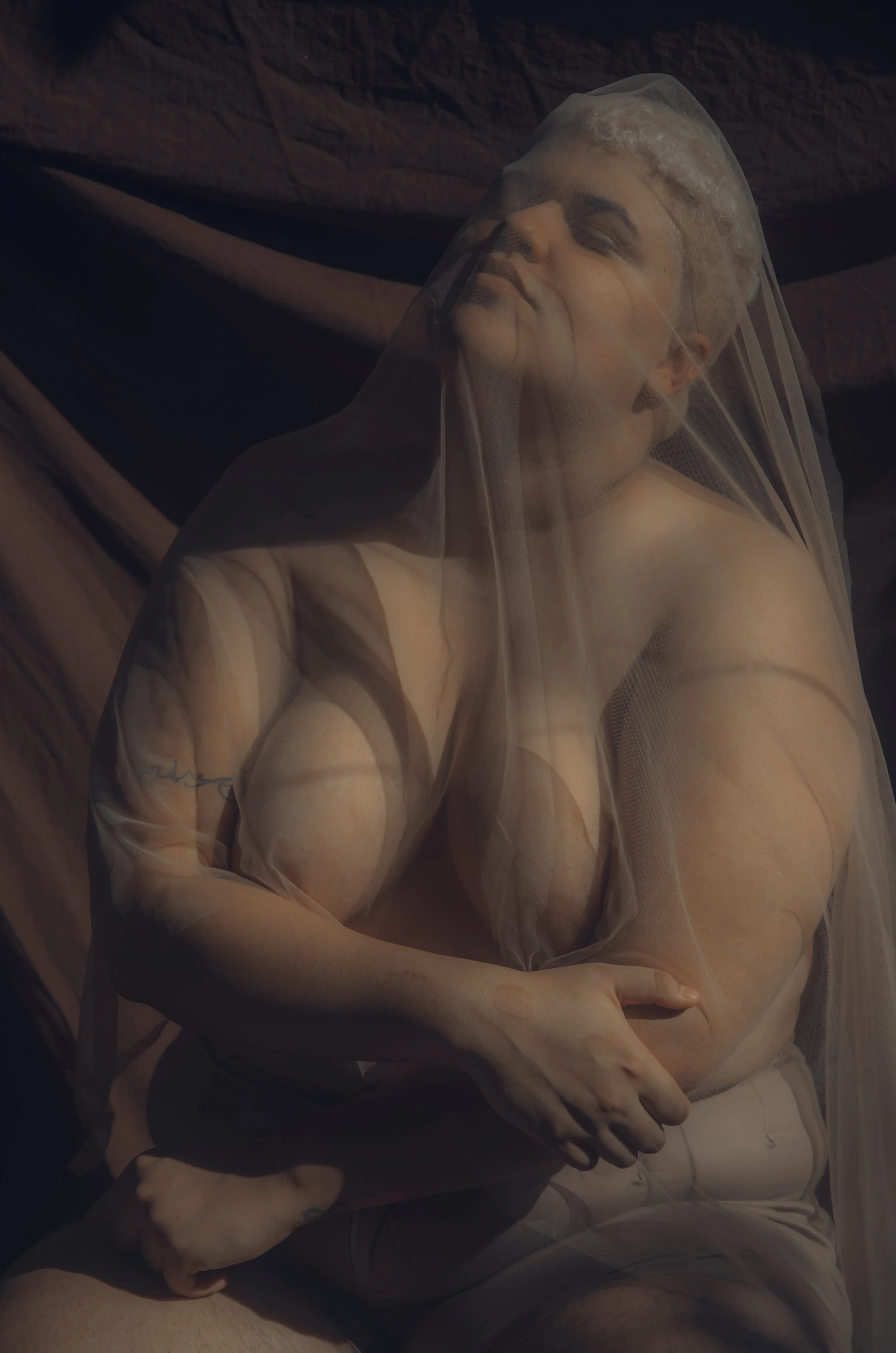 neto Antunes &amp;  Vitória Soares  present: AURORA