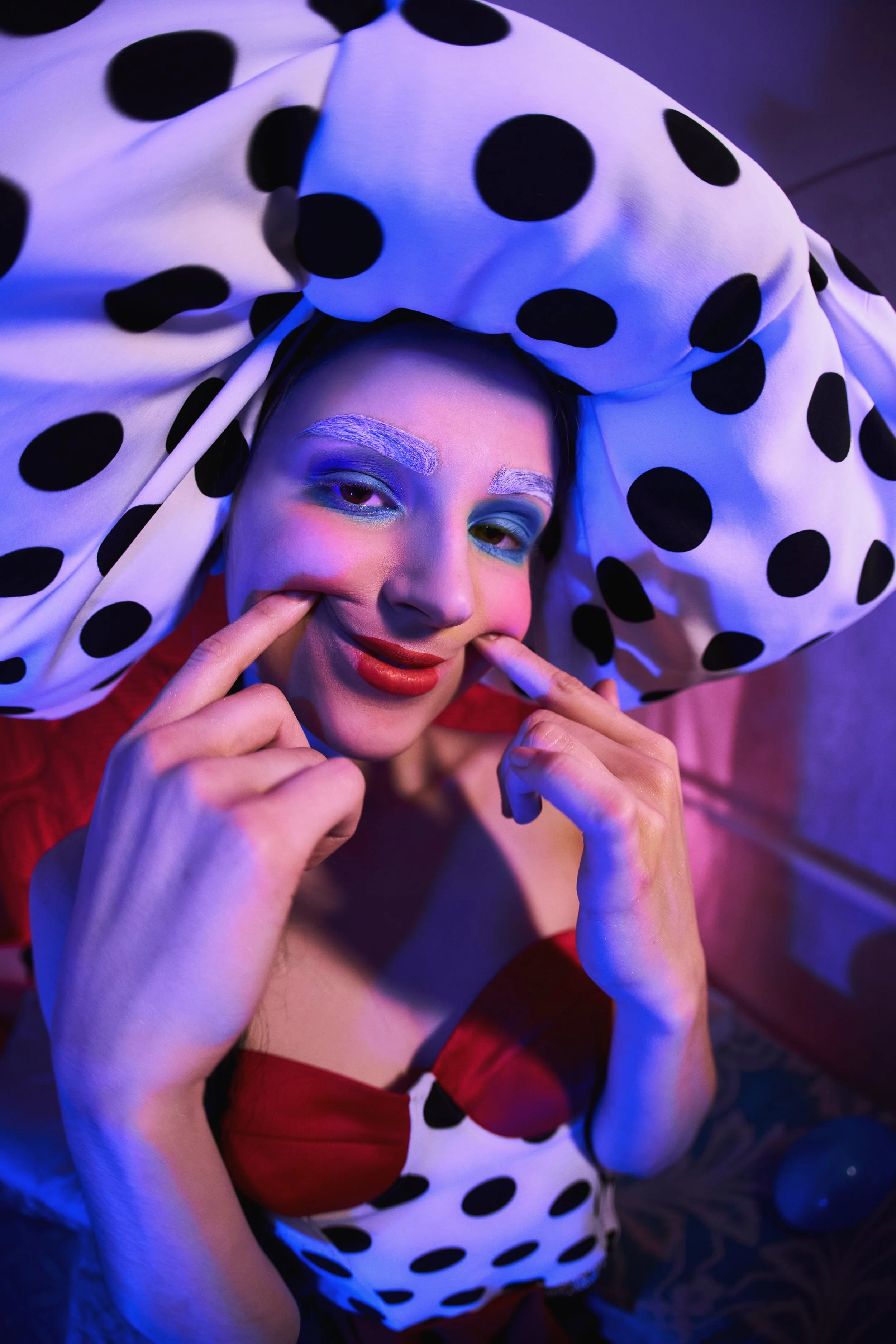  Photographer: Dim Melnikov  Model: Valeria Pyatikova  Makeup Artist: Наталья Иващенко  Stylist: Alexeeva Daria  Costume Designer: Natasha Timofeeva  Assistant / Retoucher: Anastasia Melnikova 