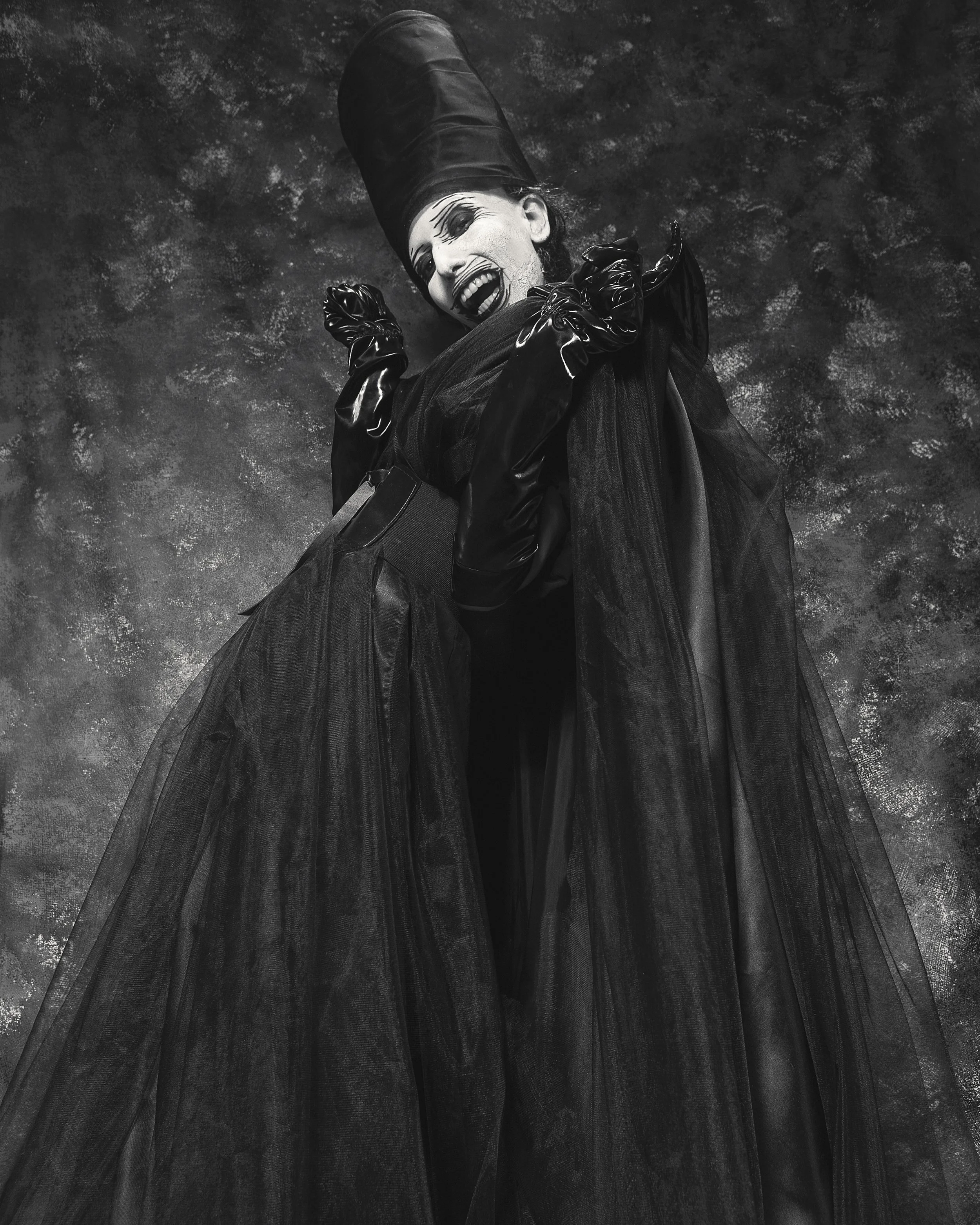 Sides: Mohammad Beheshti: