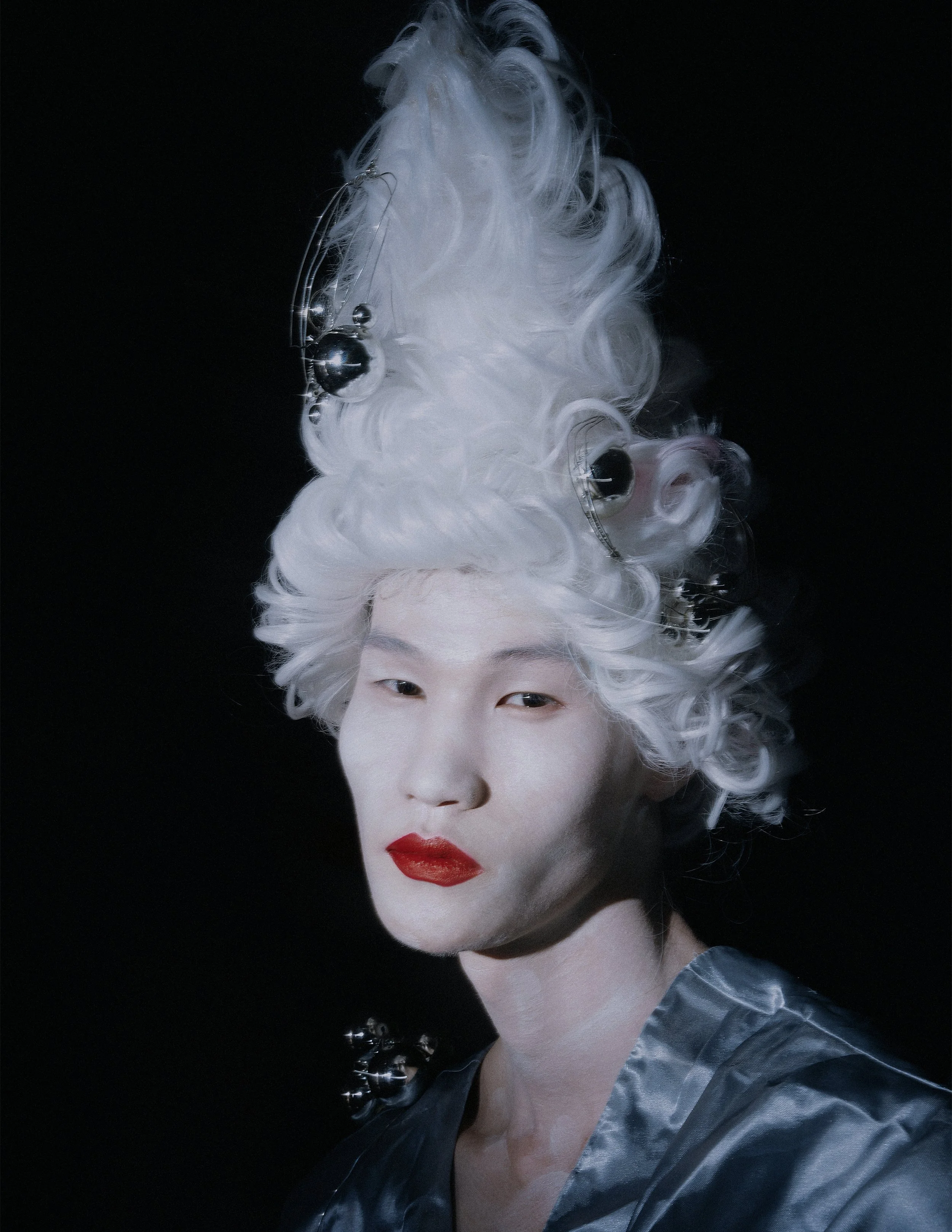  Photographer: Niuyiyi  Model: Nicking ming  Set Designer: Zou ZhiJia  Creative Director: Da Shan  Makeup Artist: Mandy Zhan    Wardrobe Credits:   Huixin Hu 