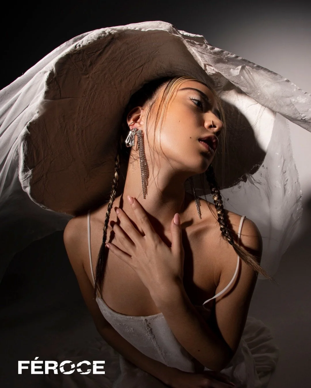  Dress and Hat by Tess McNab @tessmcnab_design / Jewellery is Stylists archive 