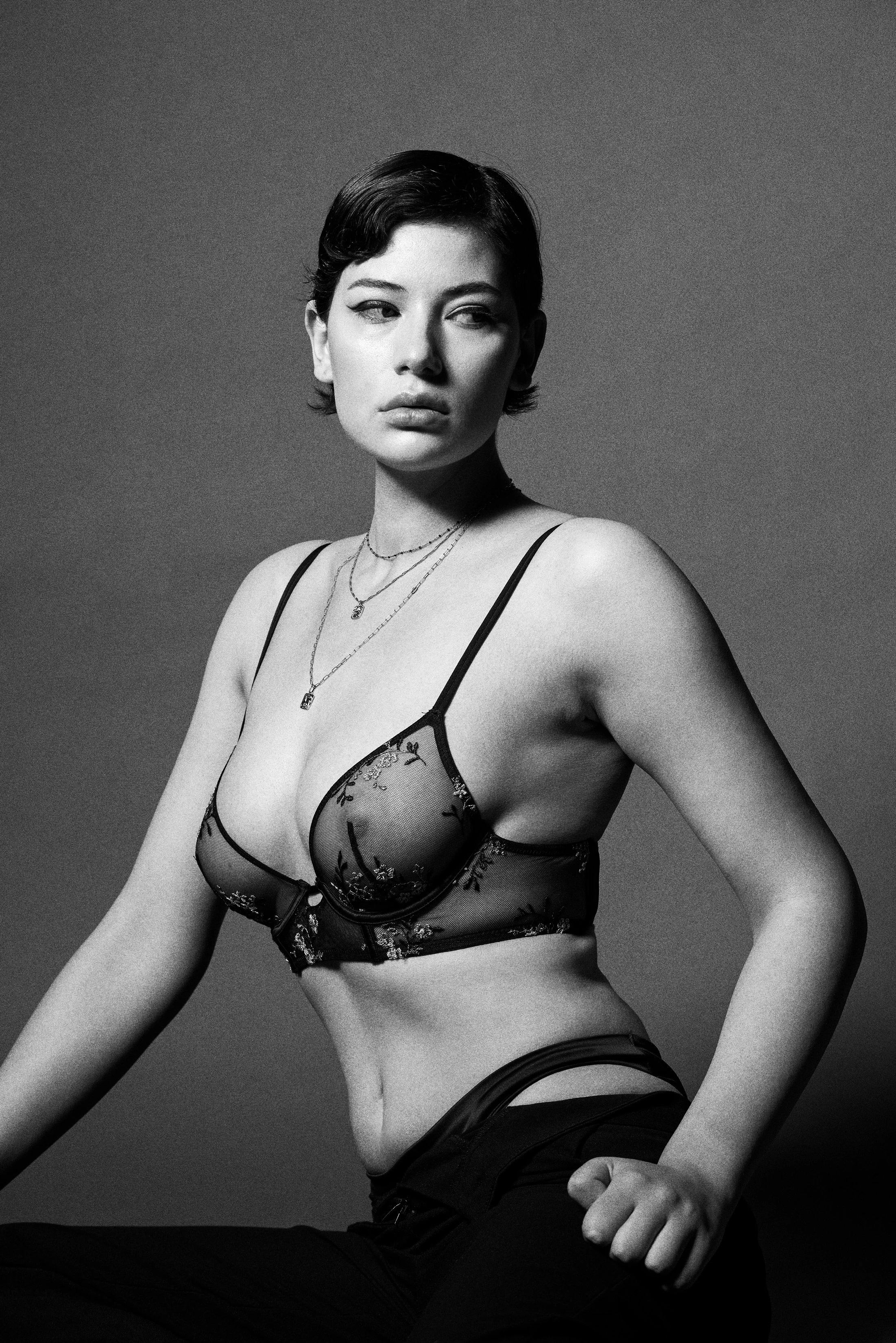  Photographer: Alberto Fernández  Model: Nicole Petre  Makeup Artist / Hair Stylist: Elvira Pulet  Assistant: Yke O'Hara  Stylist: Luis Fer    Stylist: Nerea Gomez 