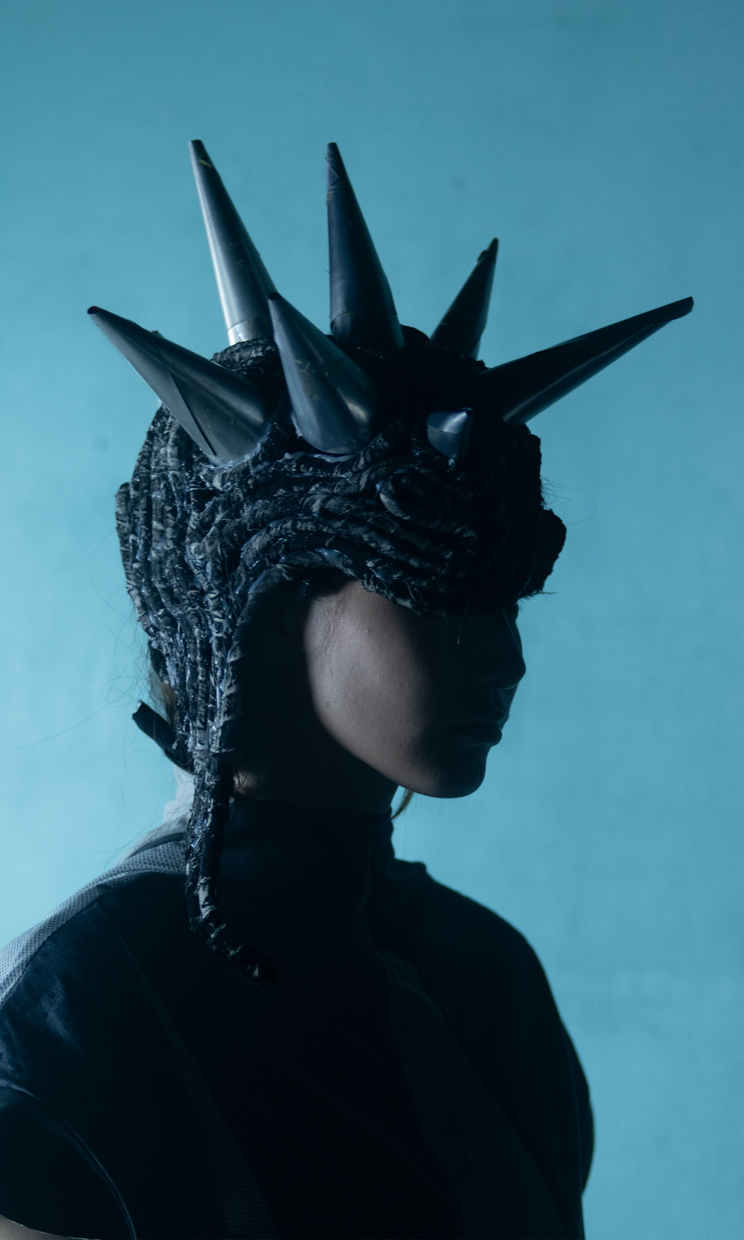 The knight &amp; the hell mask : Bettina Leitao