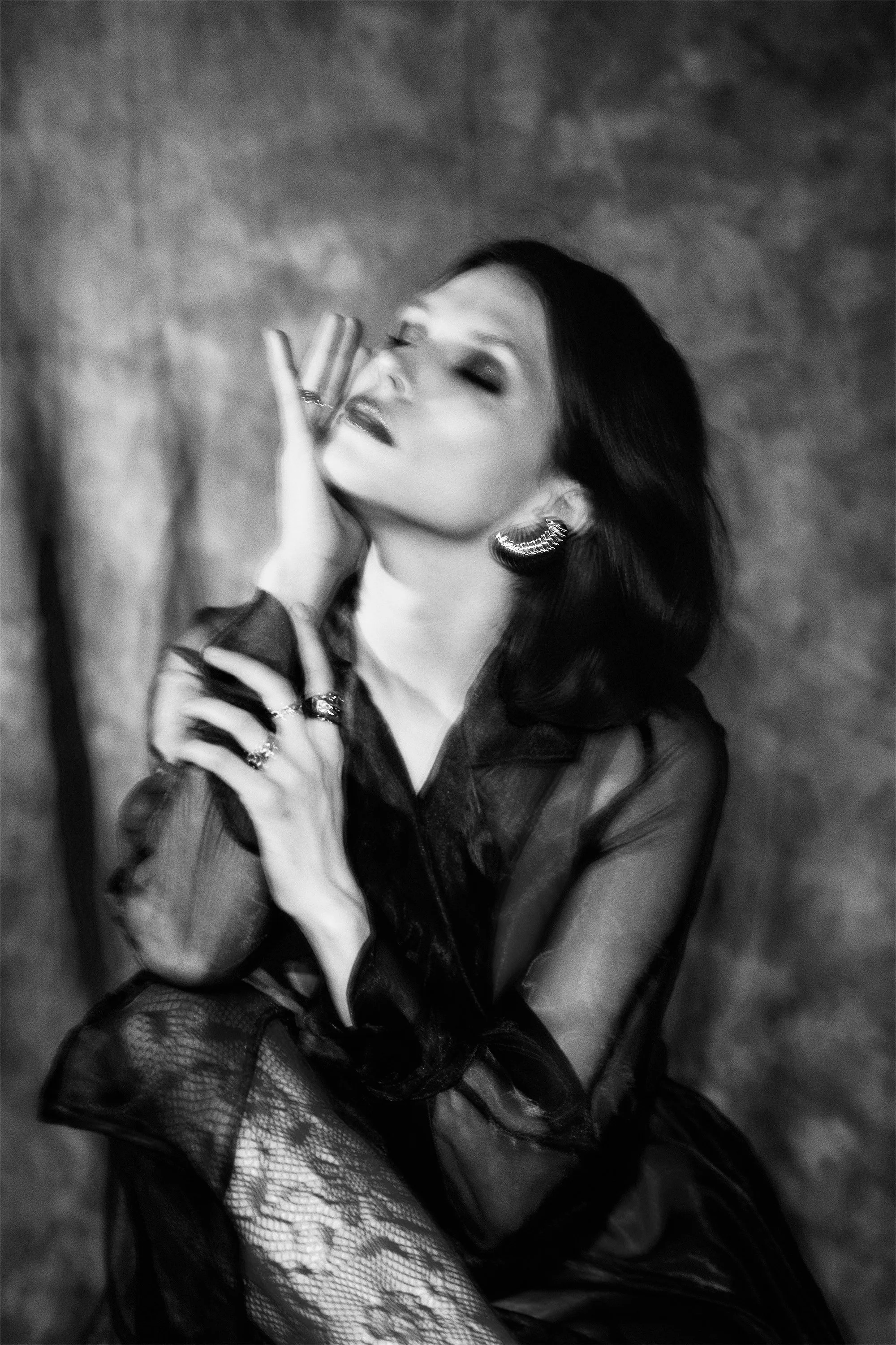  Photographer Marianna Vysotskaya Model, Make-up and hair Alina Leonova Style by Helena @dudinahelena   