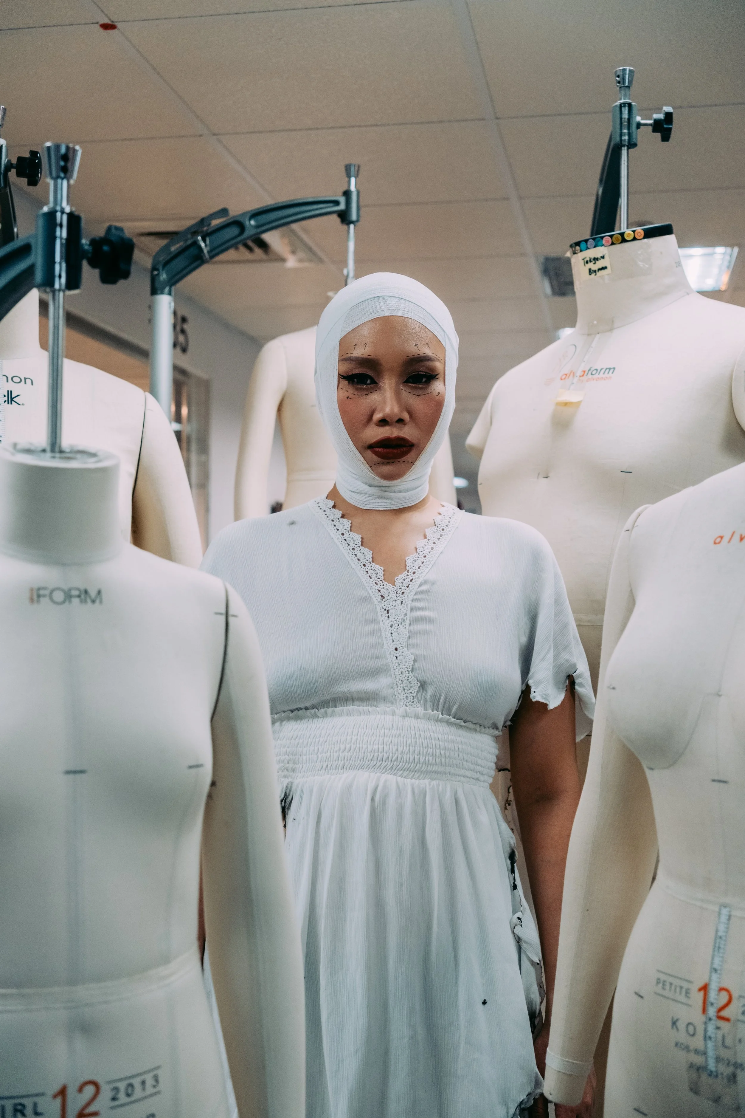 Replica: JONG YI LING