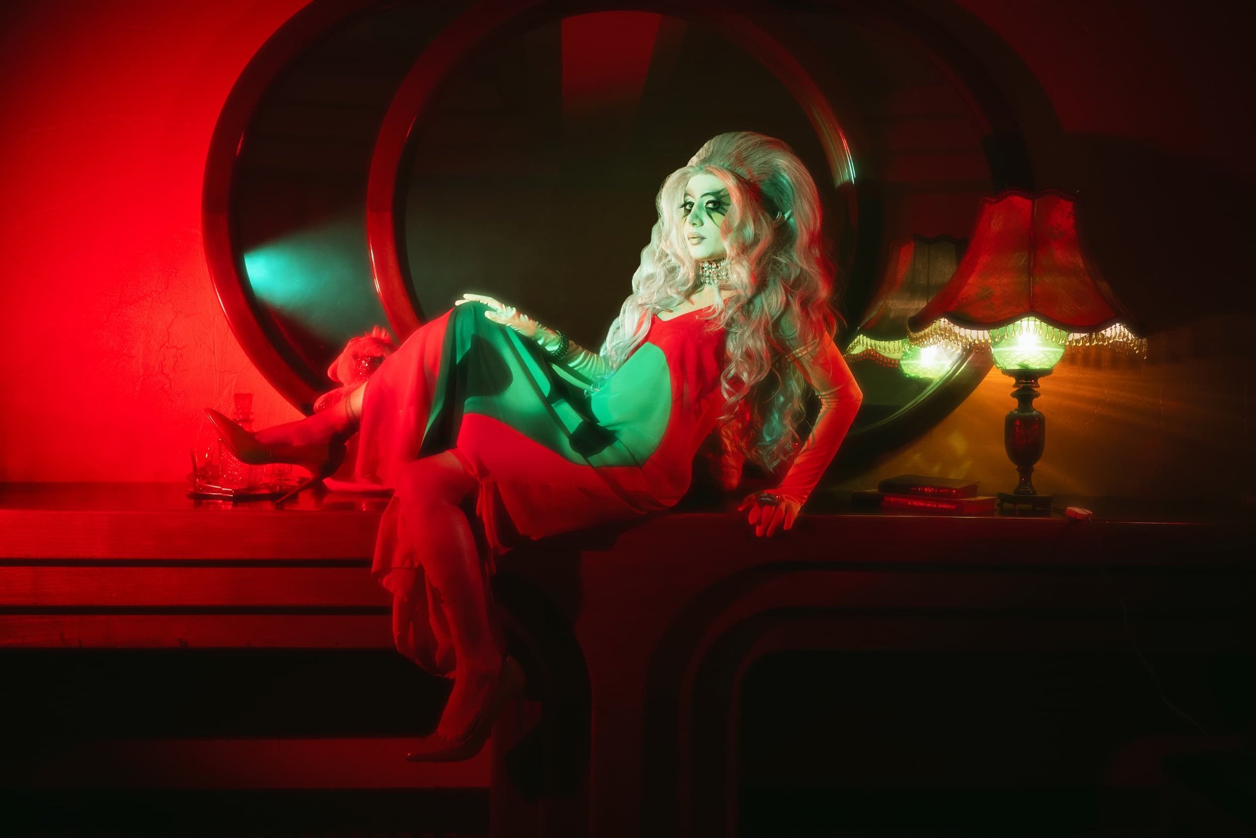  Wig: Final Touch @finaltouchmx Dress: Bodega slasher @bodegaslasher 