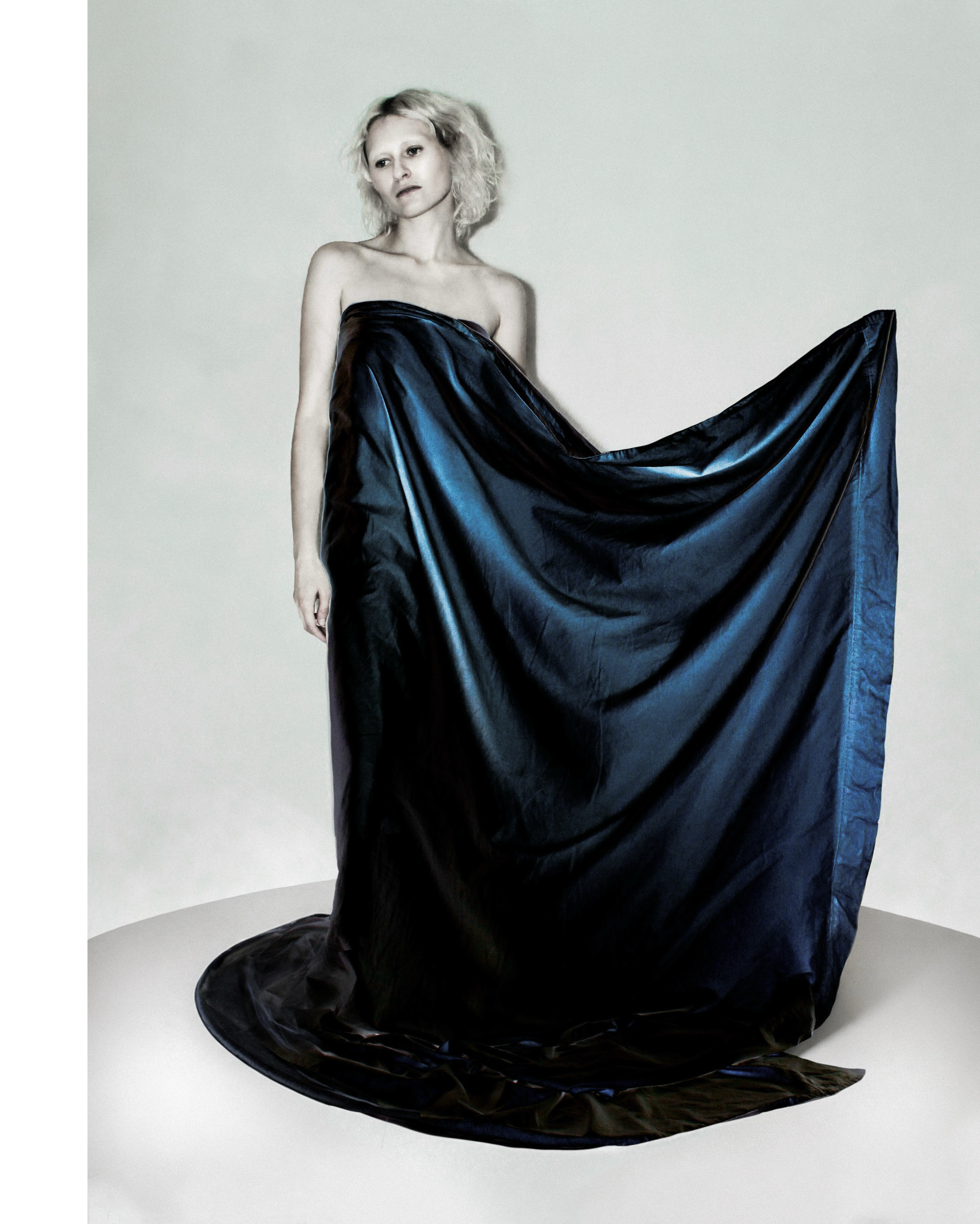 Photographer: elia west  Model: Olya Anikina @@wildflower_model 