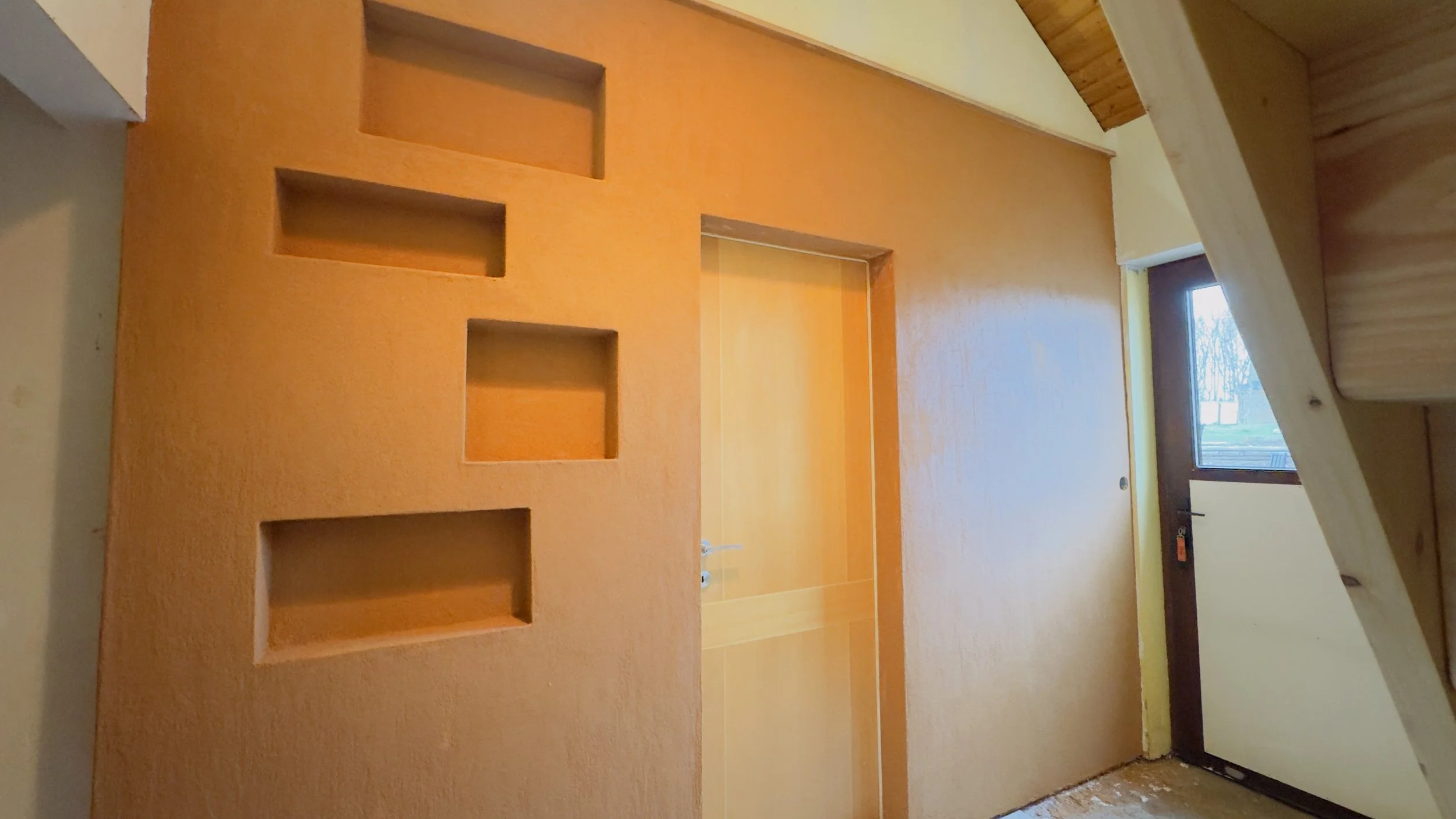 Afgewerkte leemstuc in glabbeek