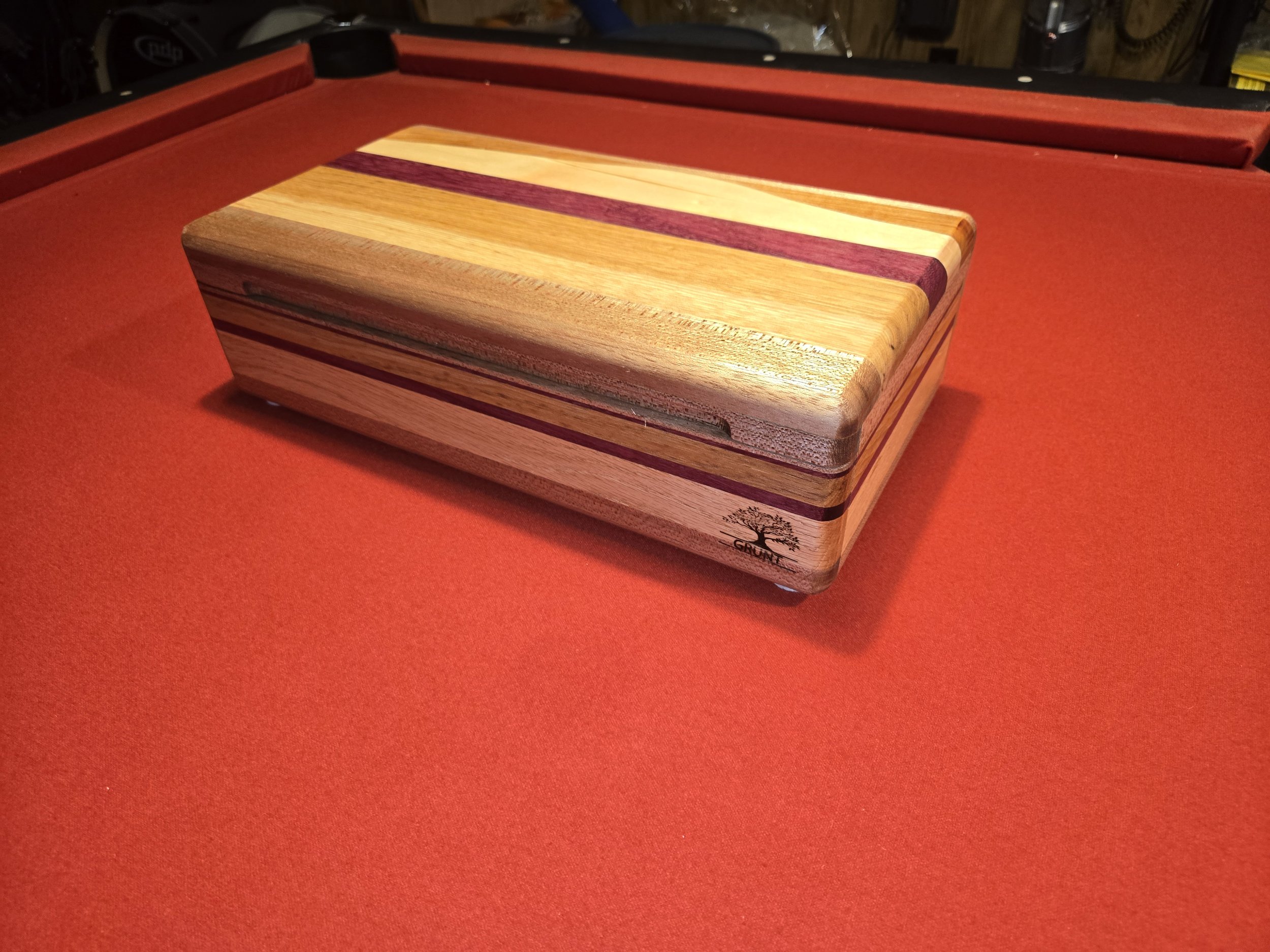 #68 Box with slider & felt