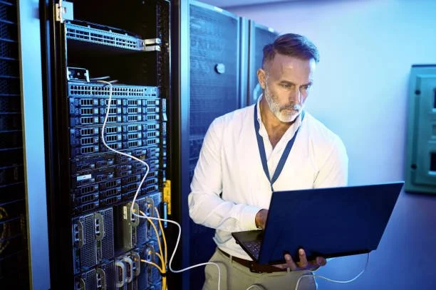 On-site IT technician performing smart hands support for enterprise environment in Northern NJ