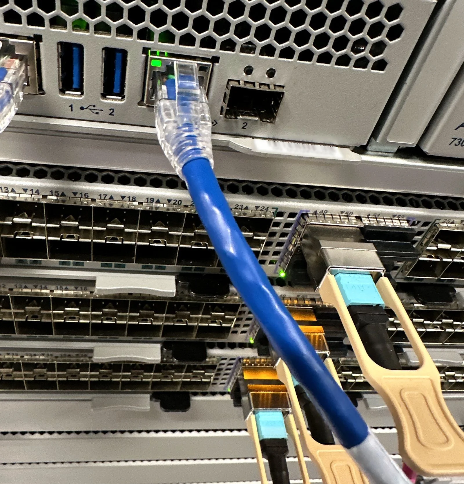 Fiber uplink and Cat6 patching on a switch