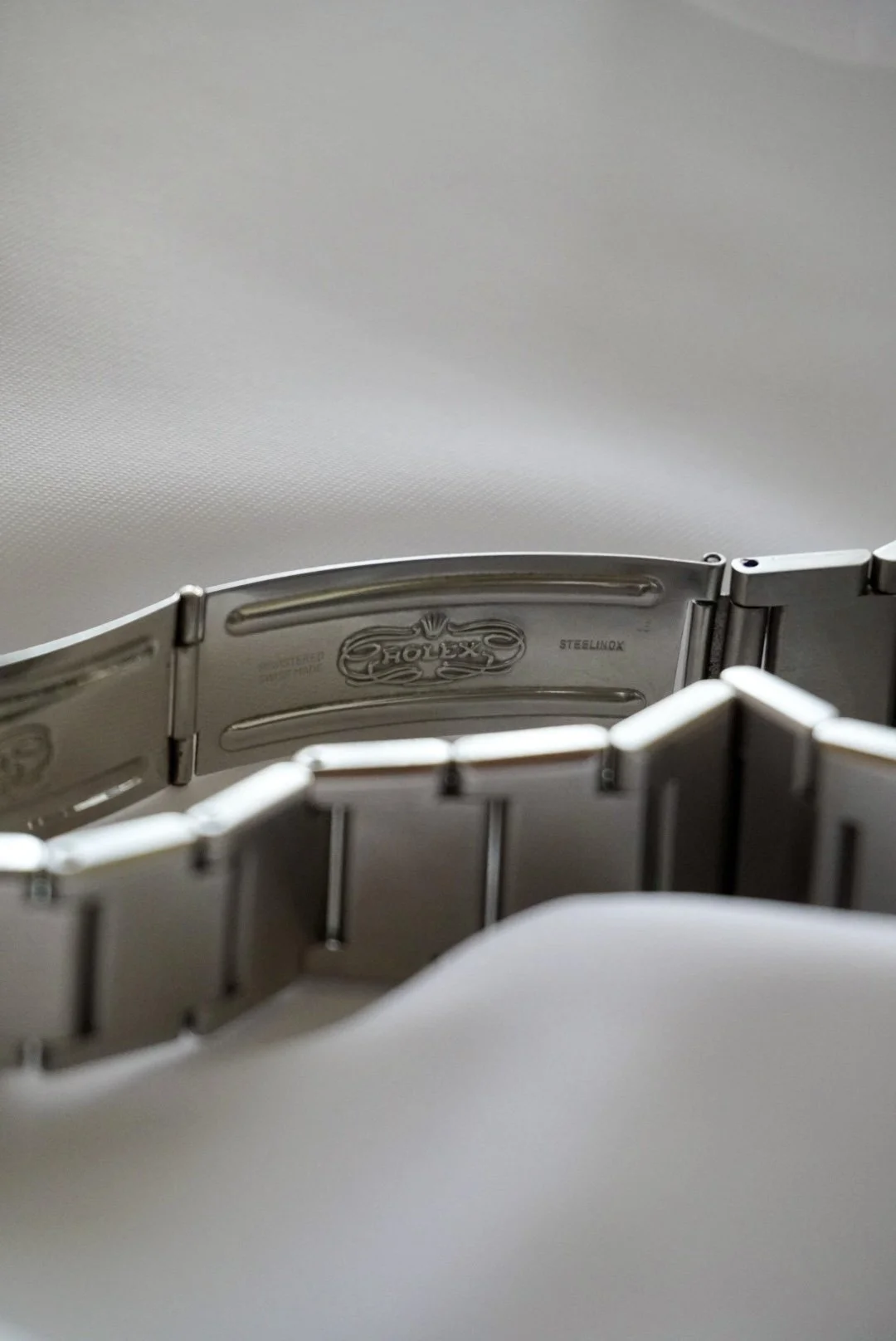 The everyday genius of the Rolex oyster bracelet.