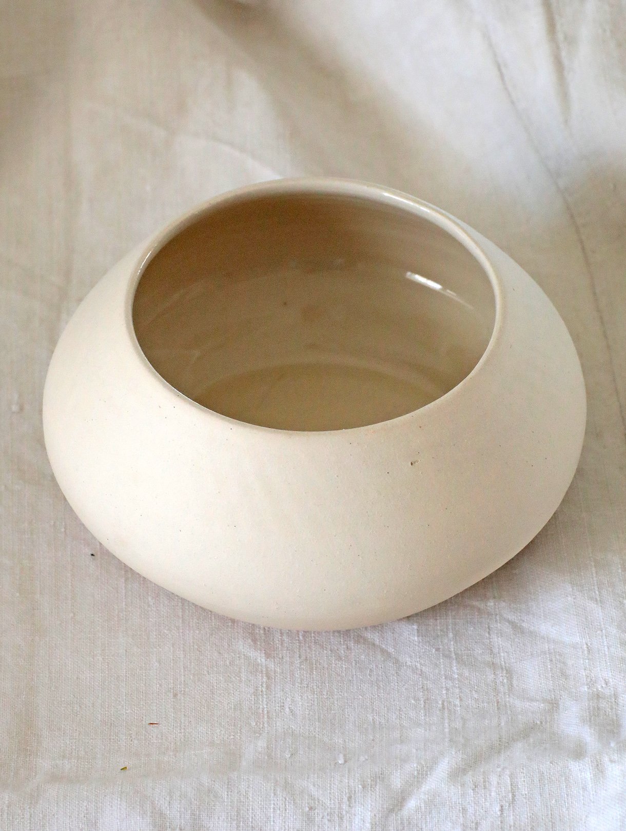 HP_Eggsheel Vessel White Interior-_0002_Layer 4.jpg